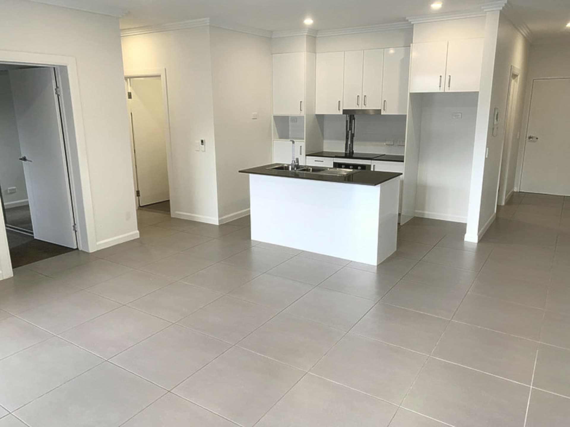 1/52 Latham Street Chermside QLD, Chermside - Thumbnail 3