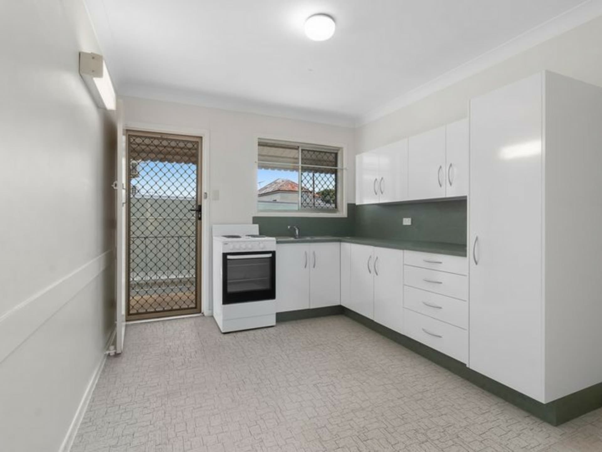 1/14 Hall Street Chermside QLD, Chermside - Thumbnail 2