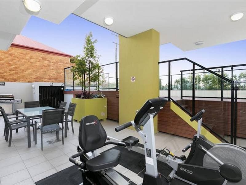 302/1 Kingsmill Street Chermside QLD, Chermside - Image 1