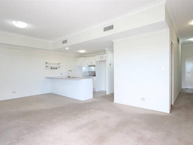302/1 Kingsmill Street Chermside QLD, Chermside - Thumbnail 2