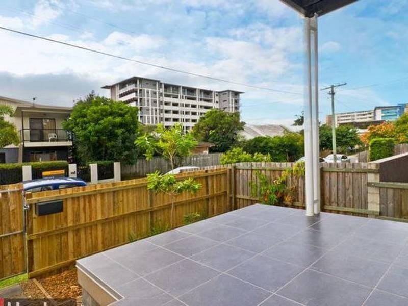 2/26 Latham Street Chermside QLD, Chermside - Image 1