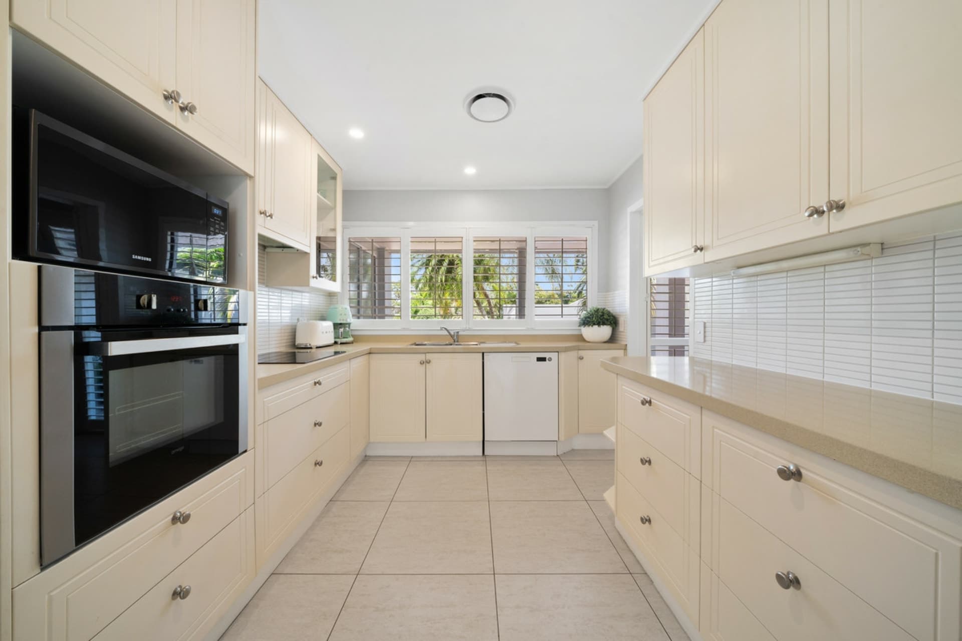 29 Ashley Road Chermside West QLD, Chermside West - Thumbnail 4