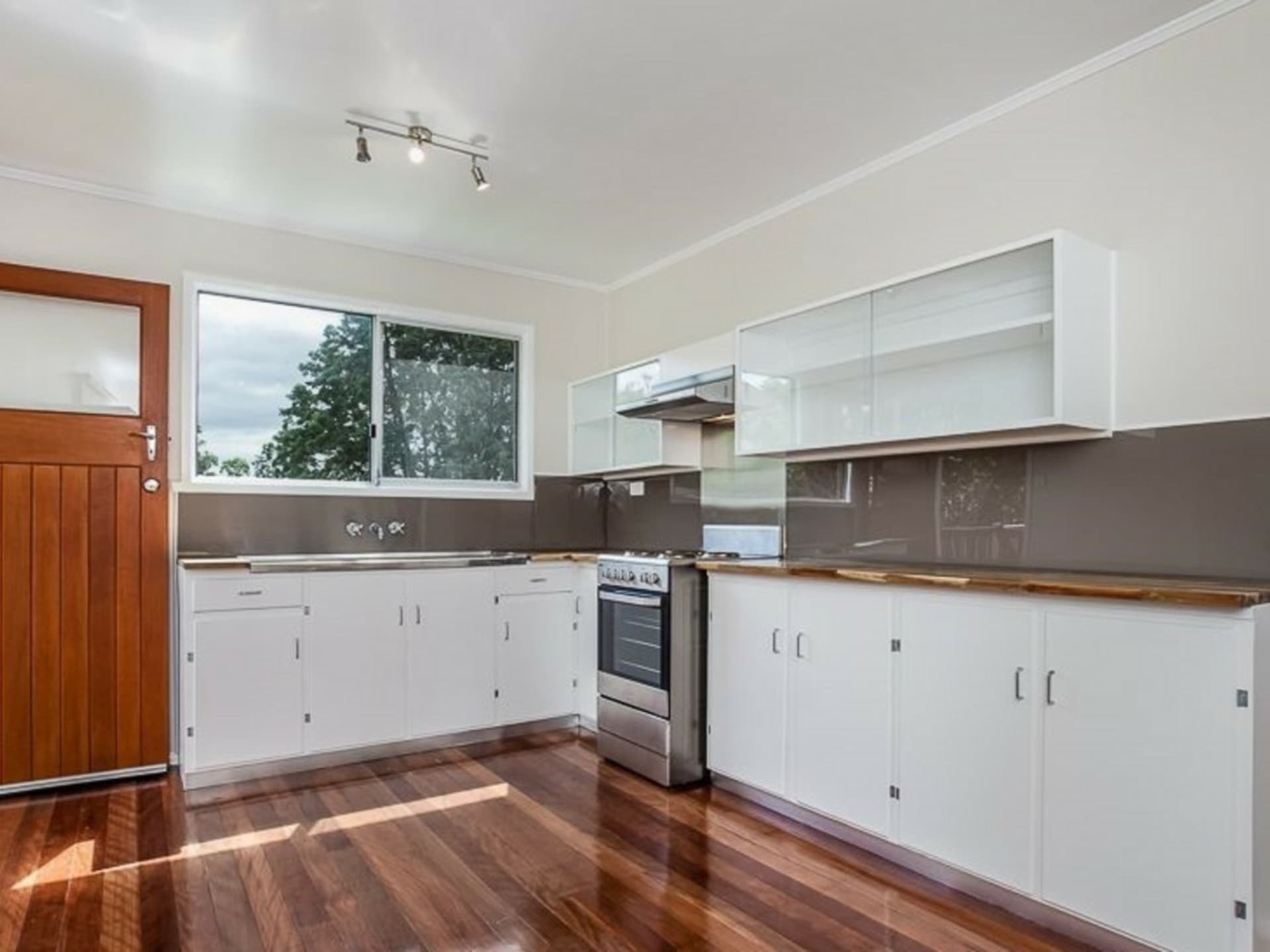 7 Koonya Street Chermside West QLD, Chermside West - Thumbnail 2