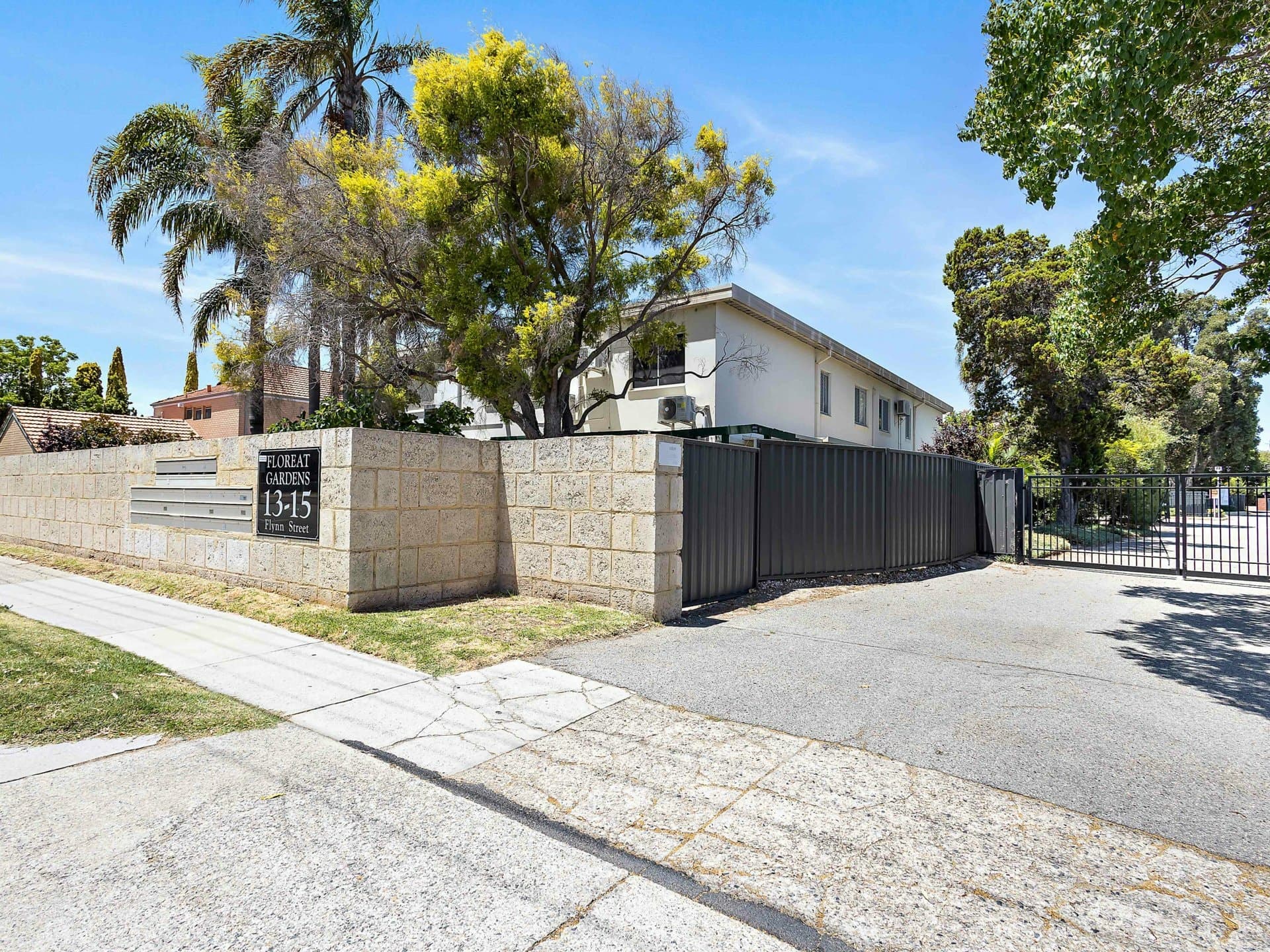 1 15 Flynn Street Churchlands WA, Churchlands - Thumbnail 3