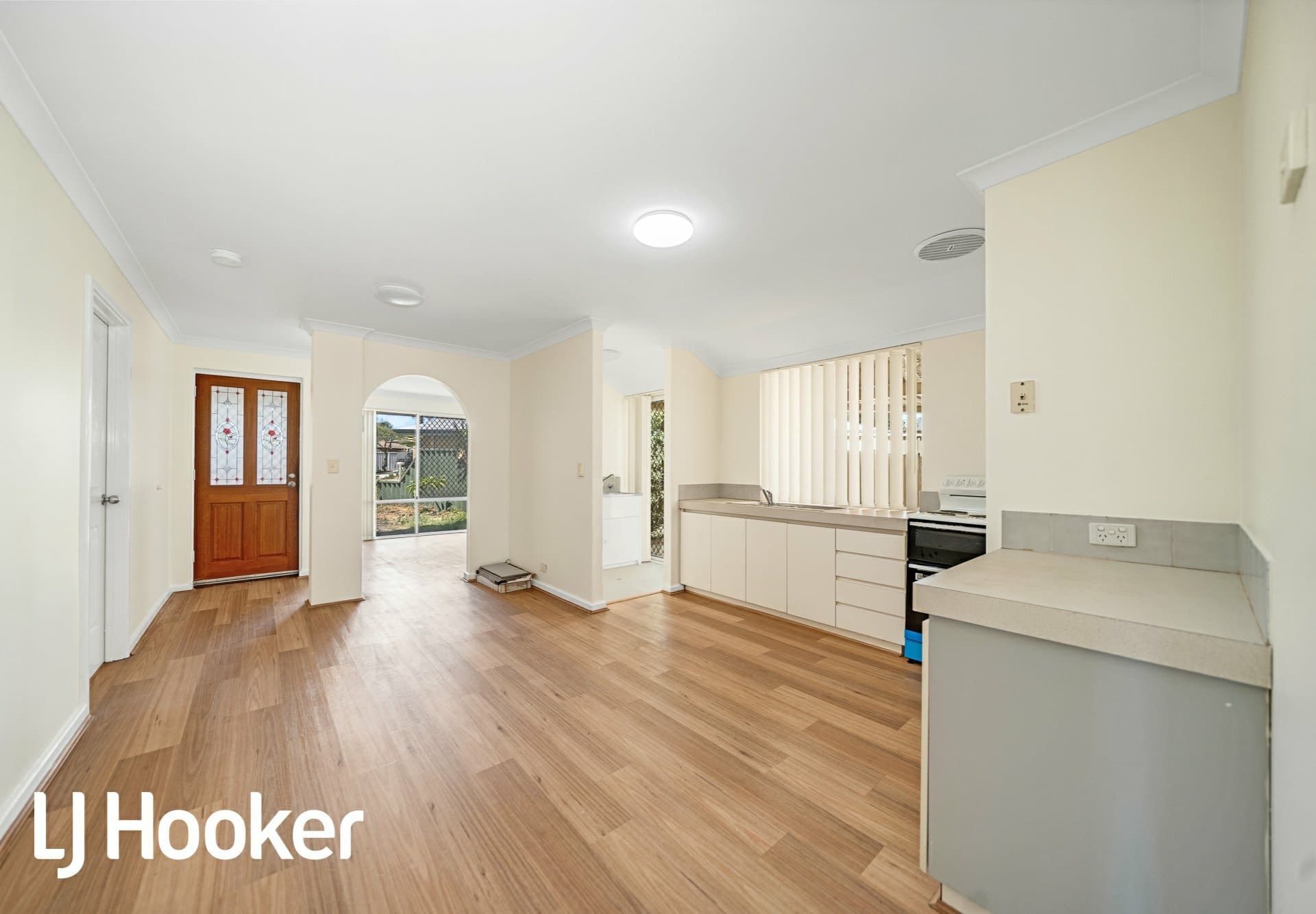 8 Steen Court Clarkson WA, Clarkson - Thumbnail 3