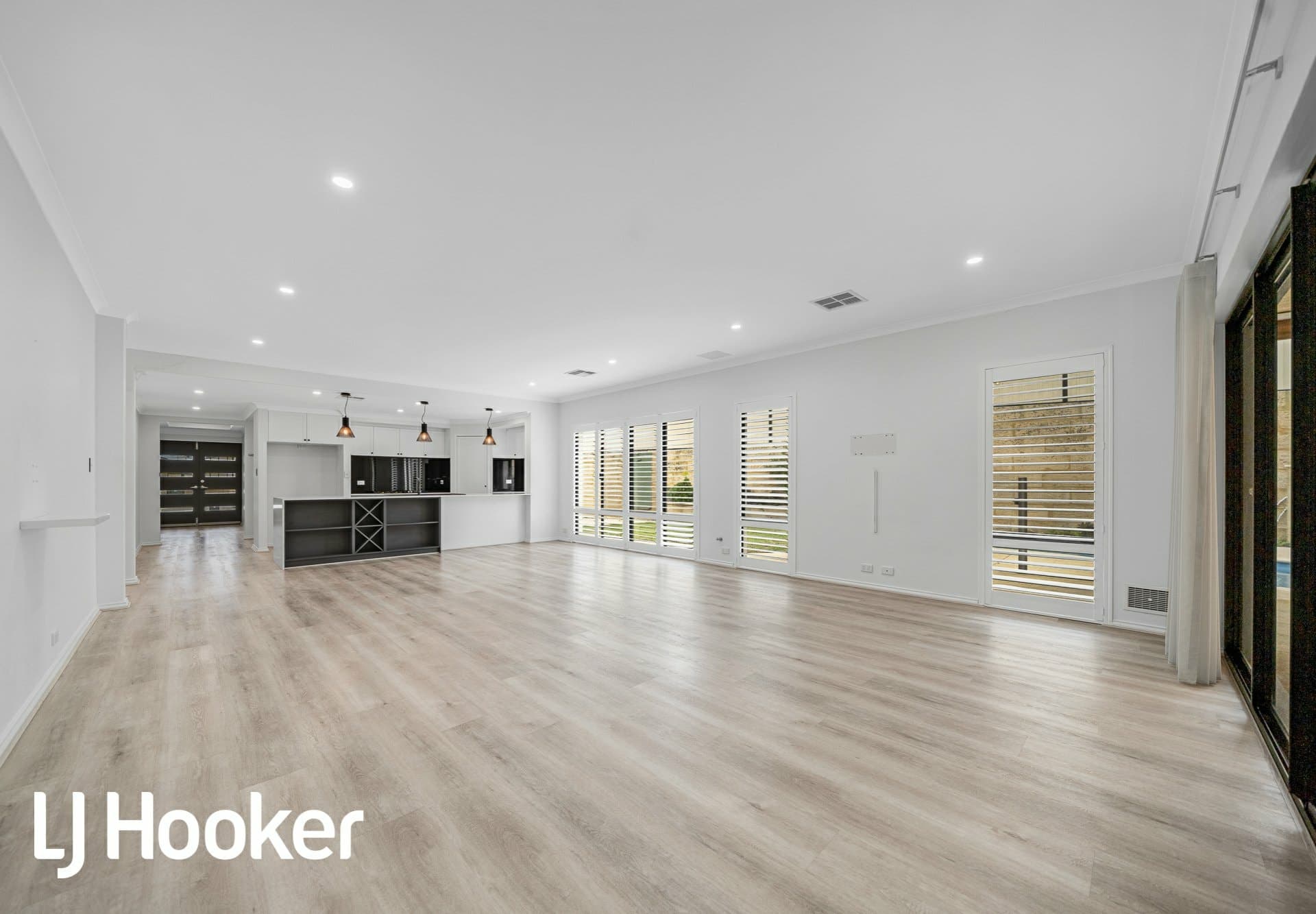 10 Woodmont Way Clarkson WA, Clarkson - Thumbnail 5