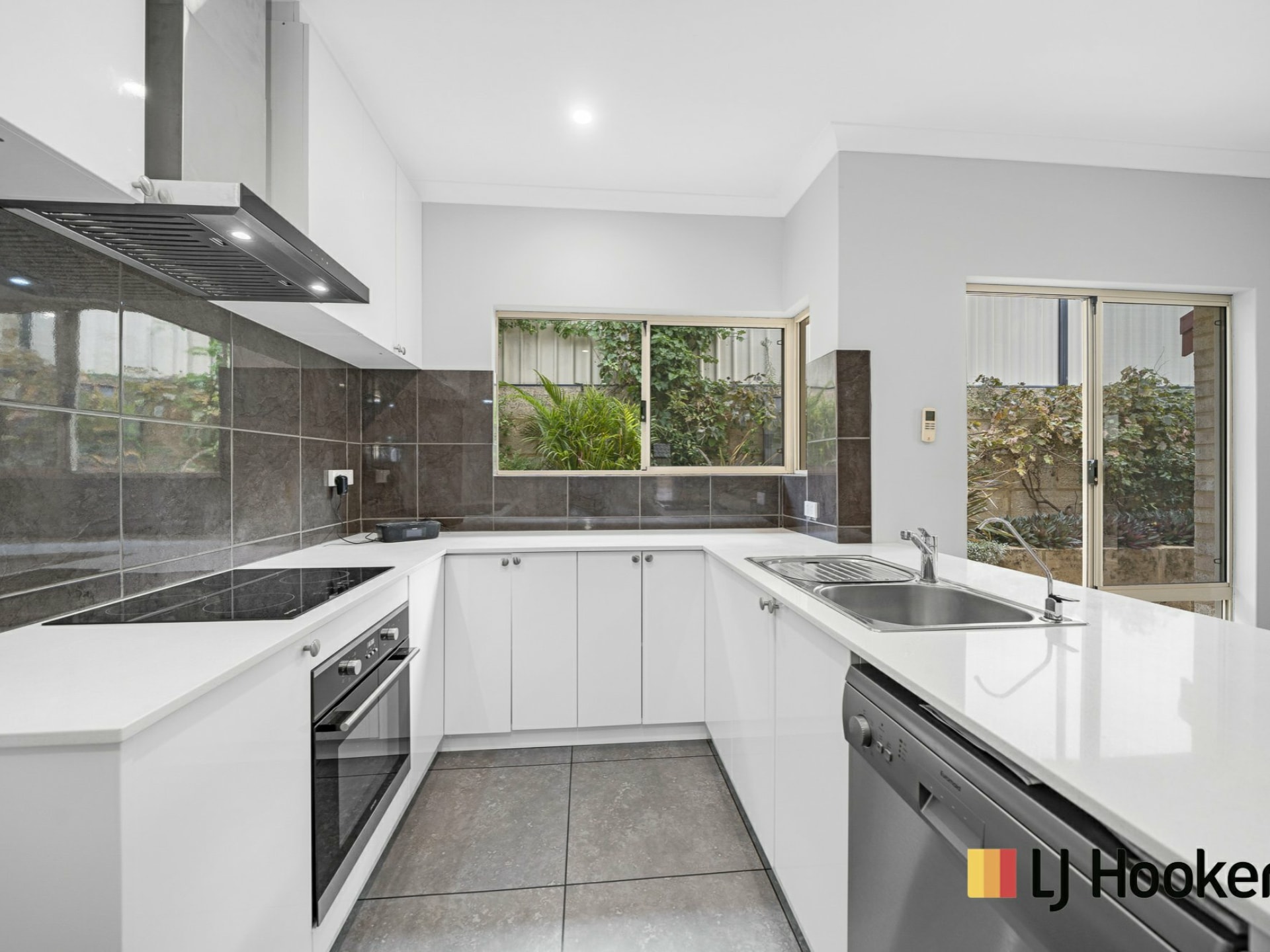 12 Longleaf Drive Clarkson WA, Clarkson - Thumbnail 6