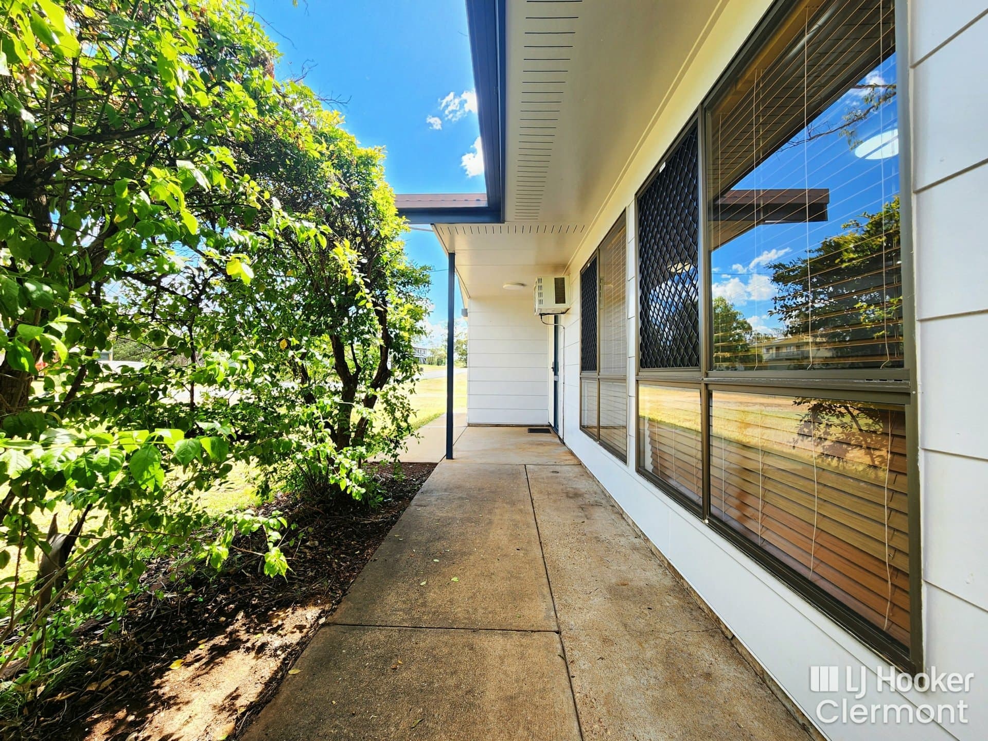 34 Collins Street Clermont QLD, Clermont - Thumbnail 3