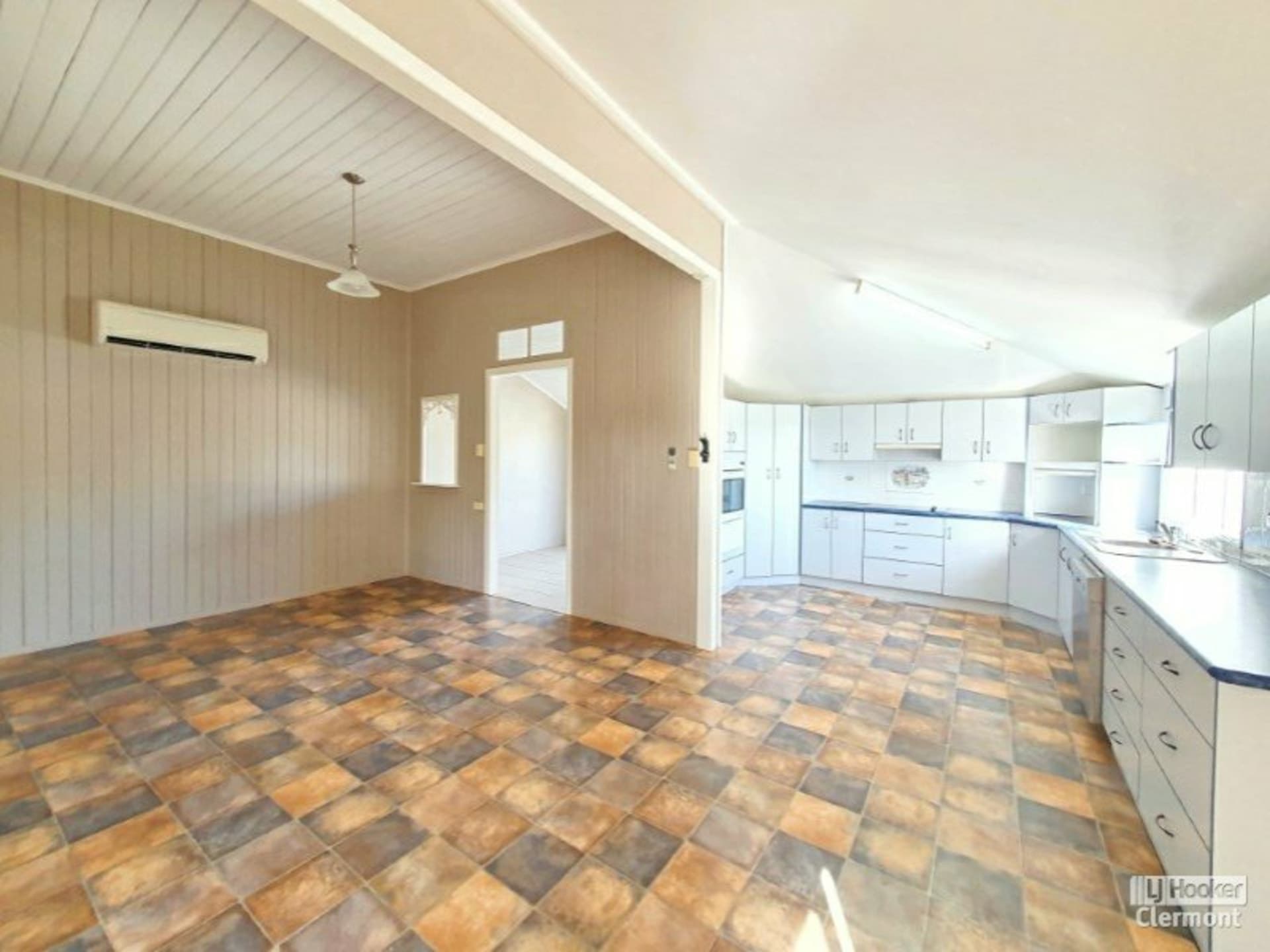 2 Sirius Street Clermont QLD, Clermont - Thumbnail 5