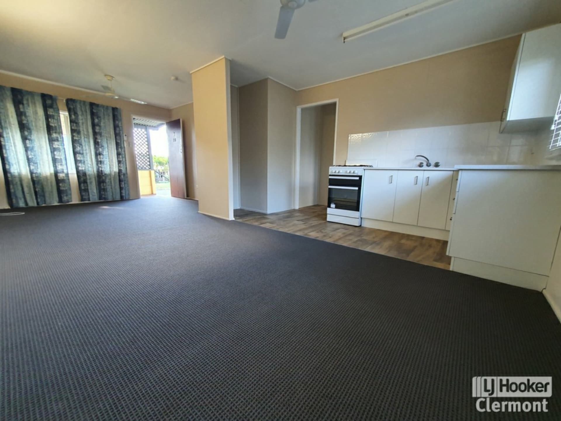 Unit 2/16 Kitchener Street, Clermont, Clermont - Thumbnail 3