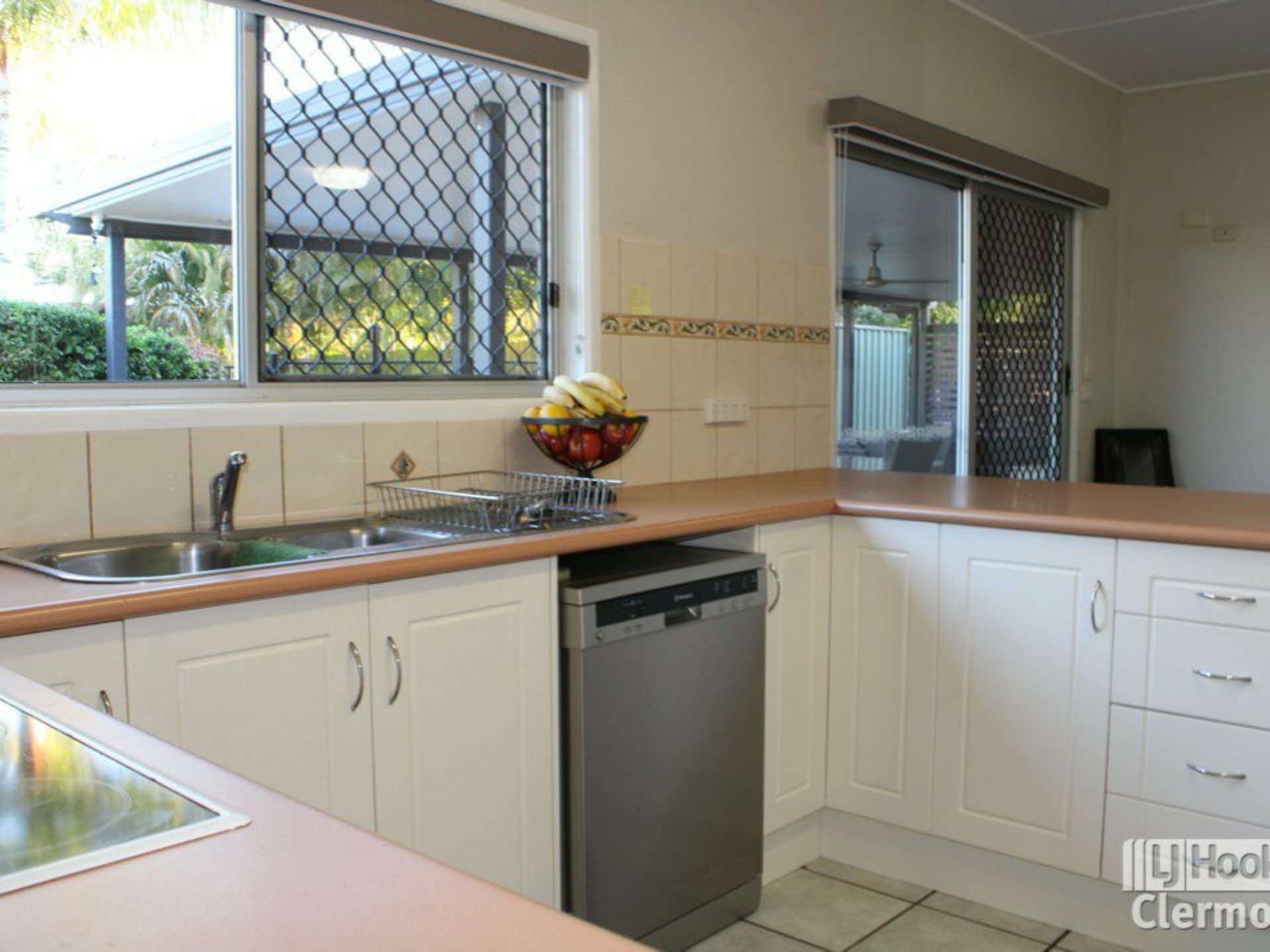 17 Box Street Clermont QLD, Clermont - Thumbnail 6
