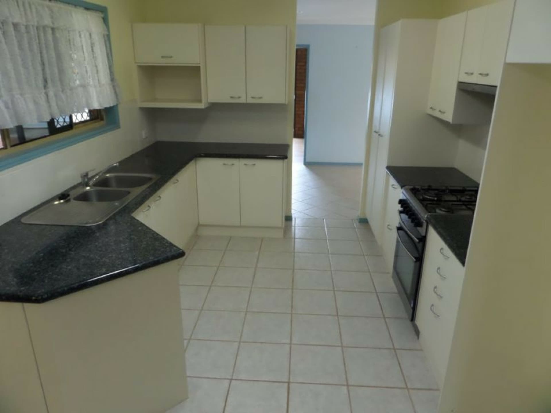 275 Bloomfield Street Cleveland QLD, Cleveland - Thumbnail 8