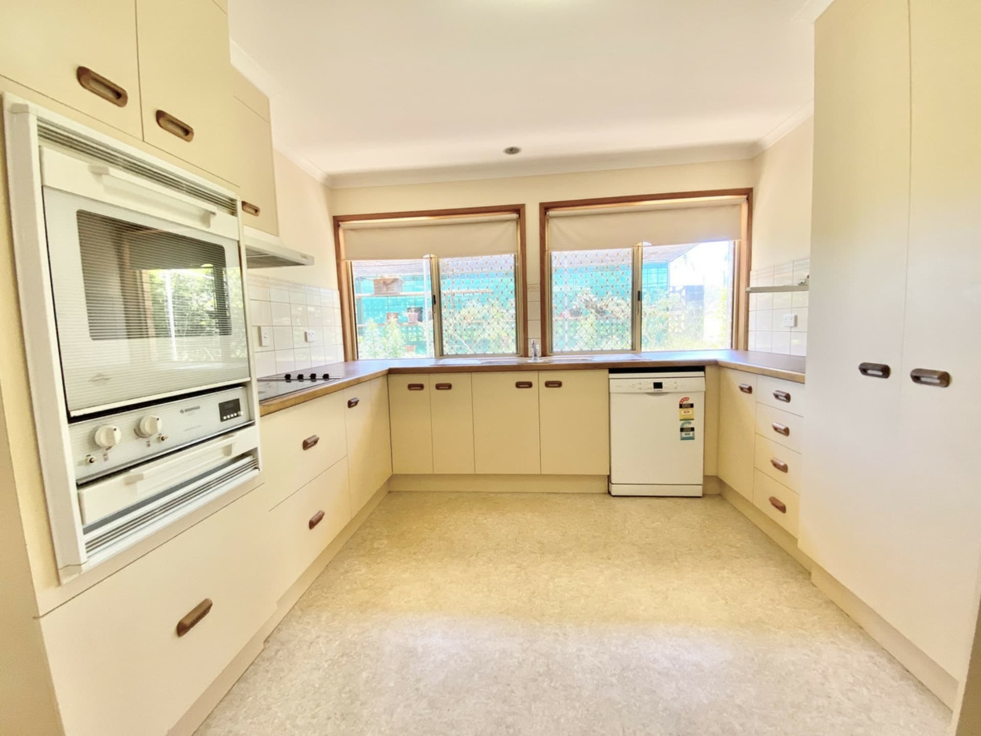 9 Patrick Street Cleveland QLD, Cleveland - Thumbnail 4