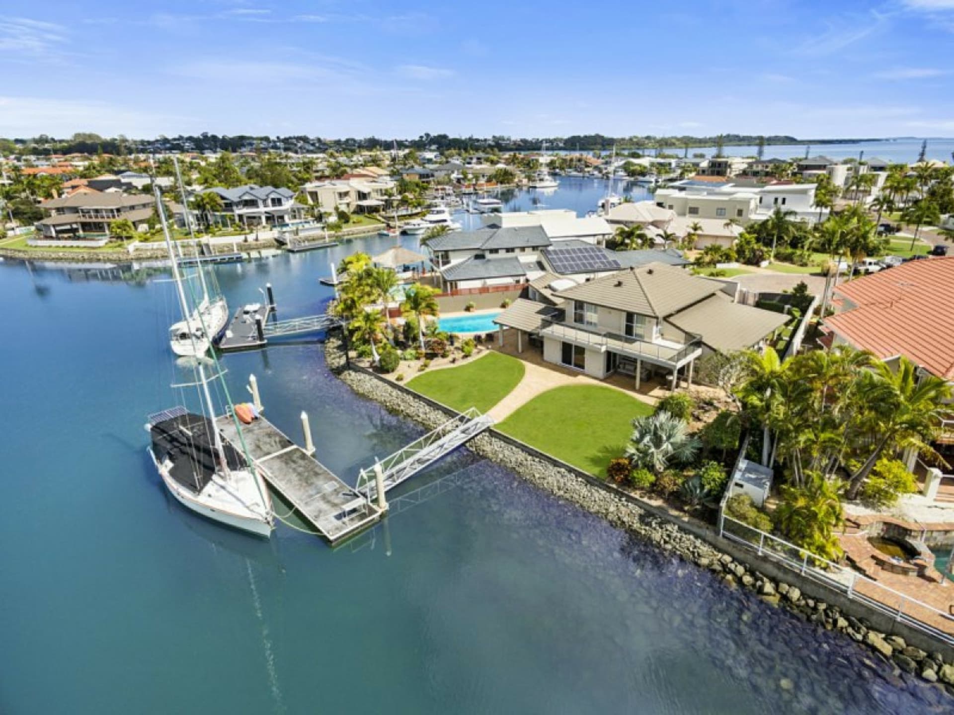 21 Seacrest Court Cleveland QLD, Cleveland - Thumbnail 2