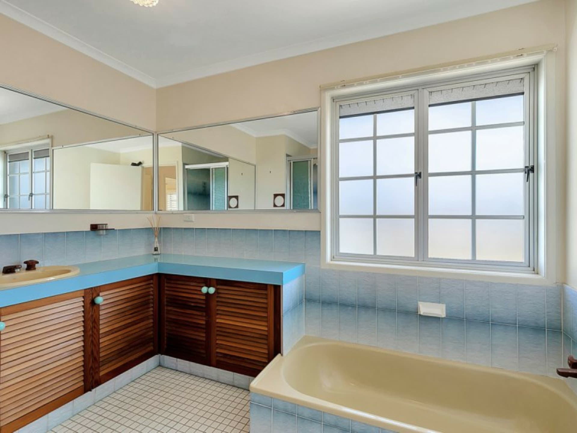 6 Tarcutta Street Cleveland QLD, Cleveland - Image 1