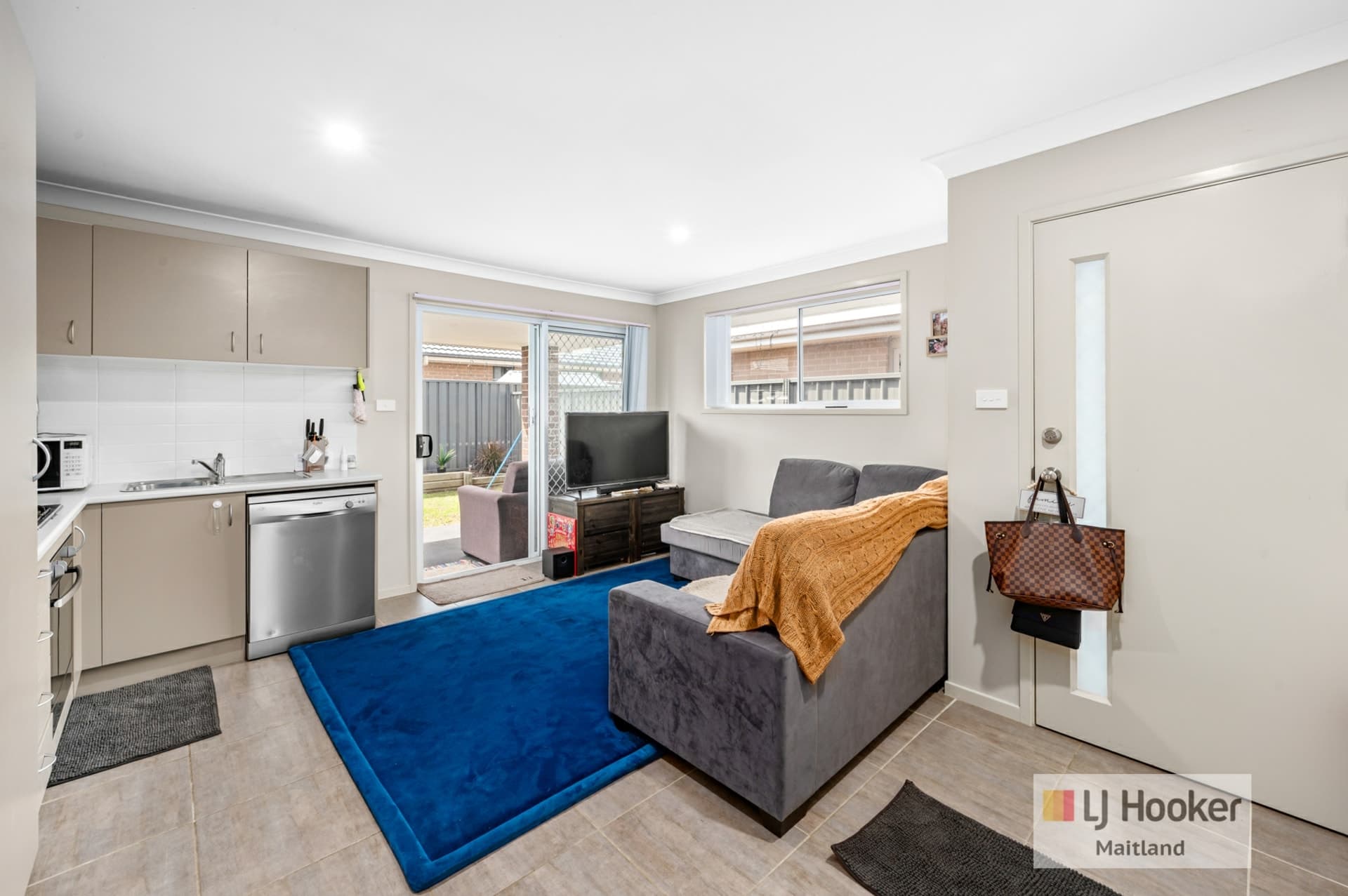 1/28 Glen Ayr Avenue Cliftleigh NSW, Cliftleigh - Thumbnail 2