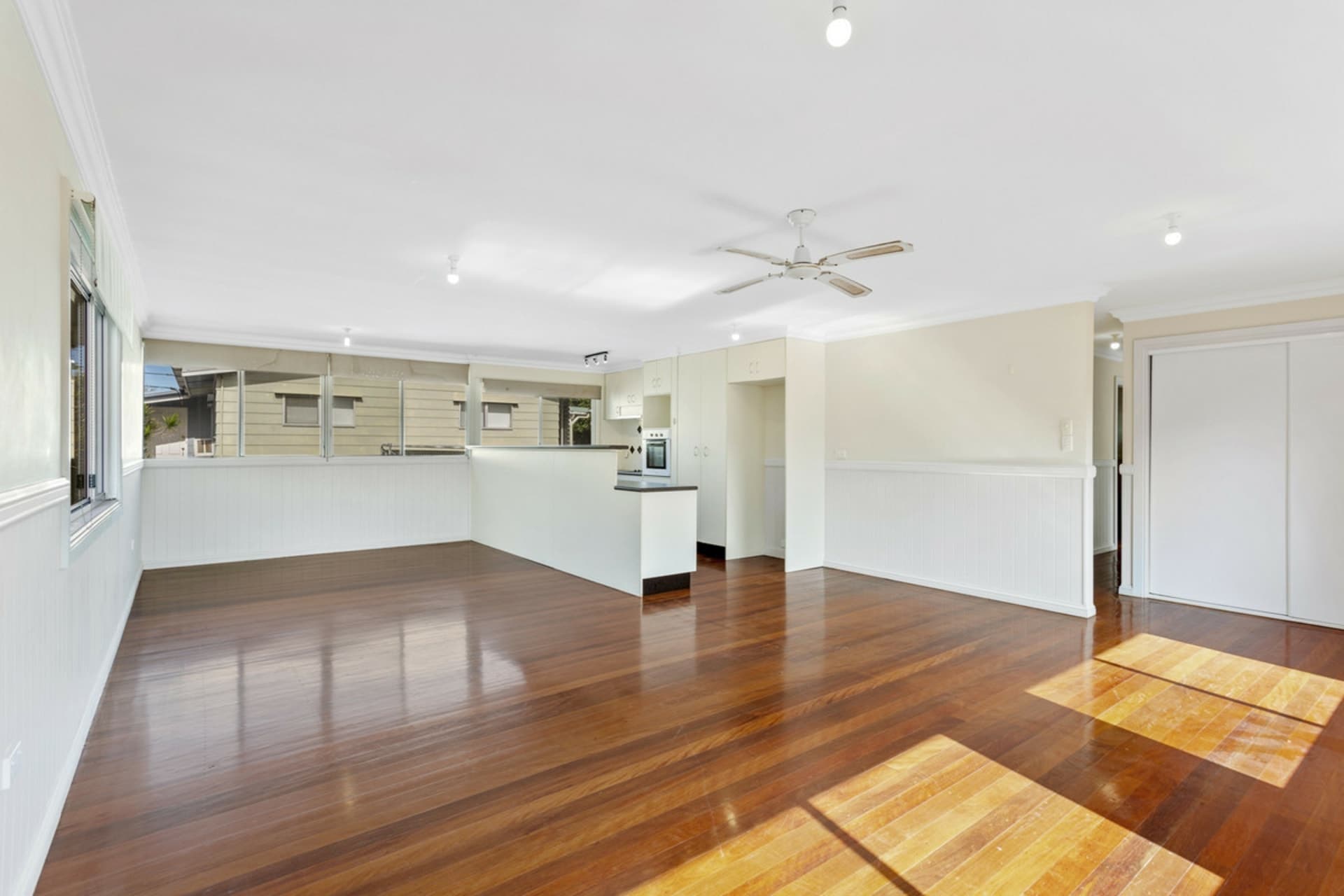 19 Maine Road Clontarf QLD, Clontarf - Thumbnail 4