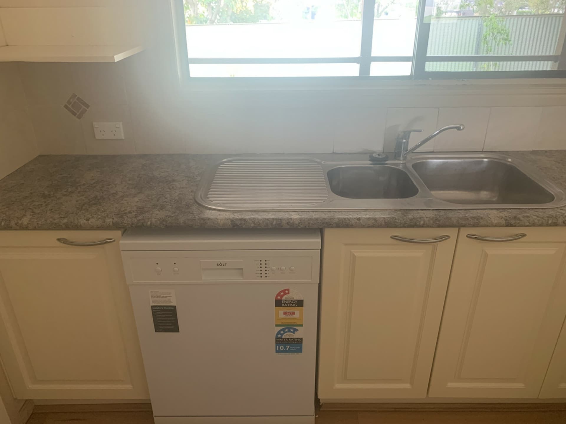 27 Pamrick Crescent Clontarf QLD, Clontarf - Thumbnail 4