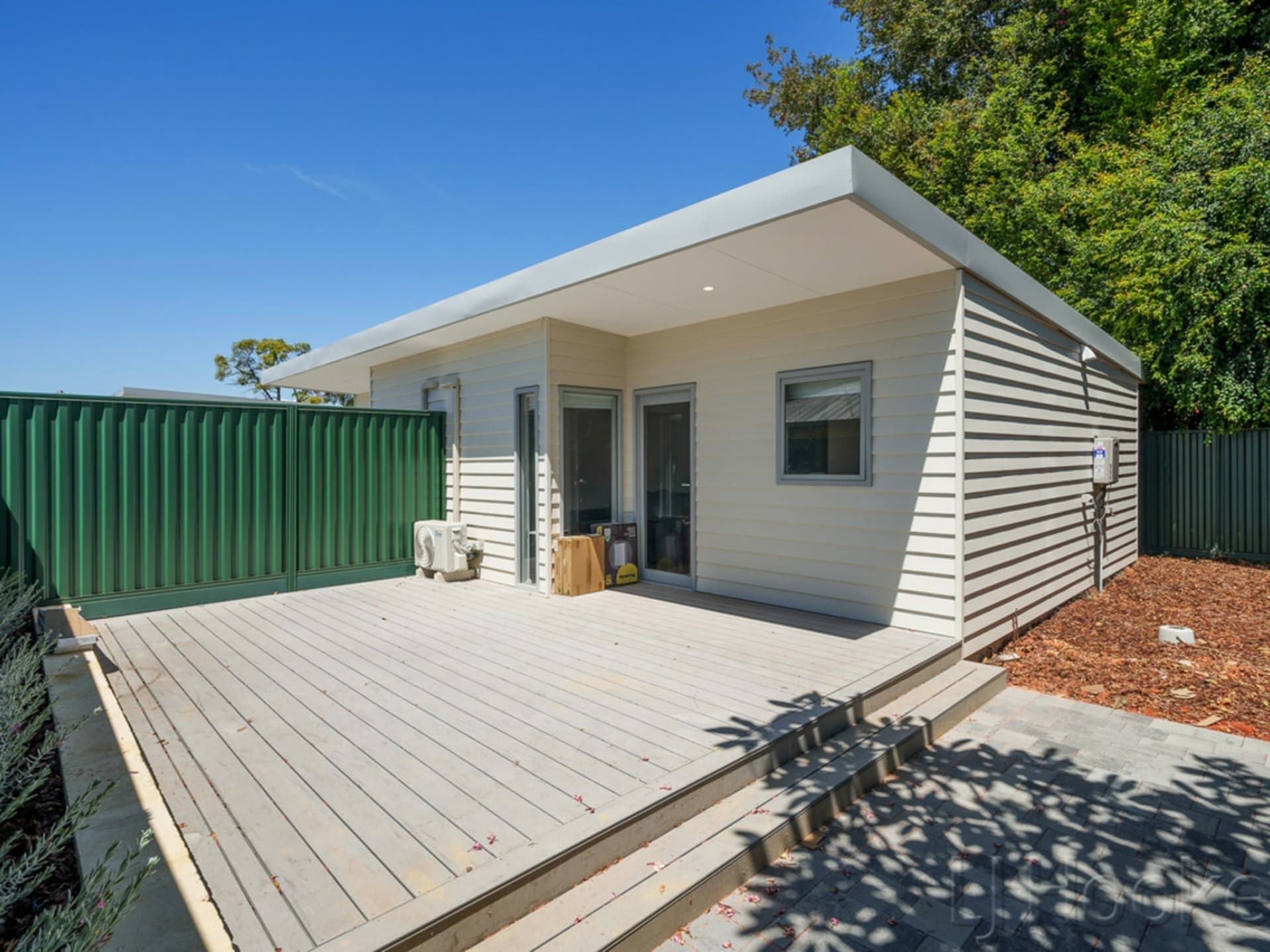 14B Crellin Way Cloverdale WA, Cloverdale - Thumbnail 2