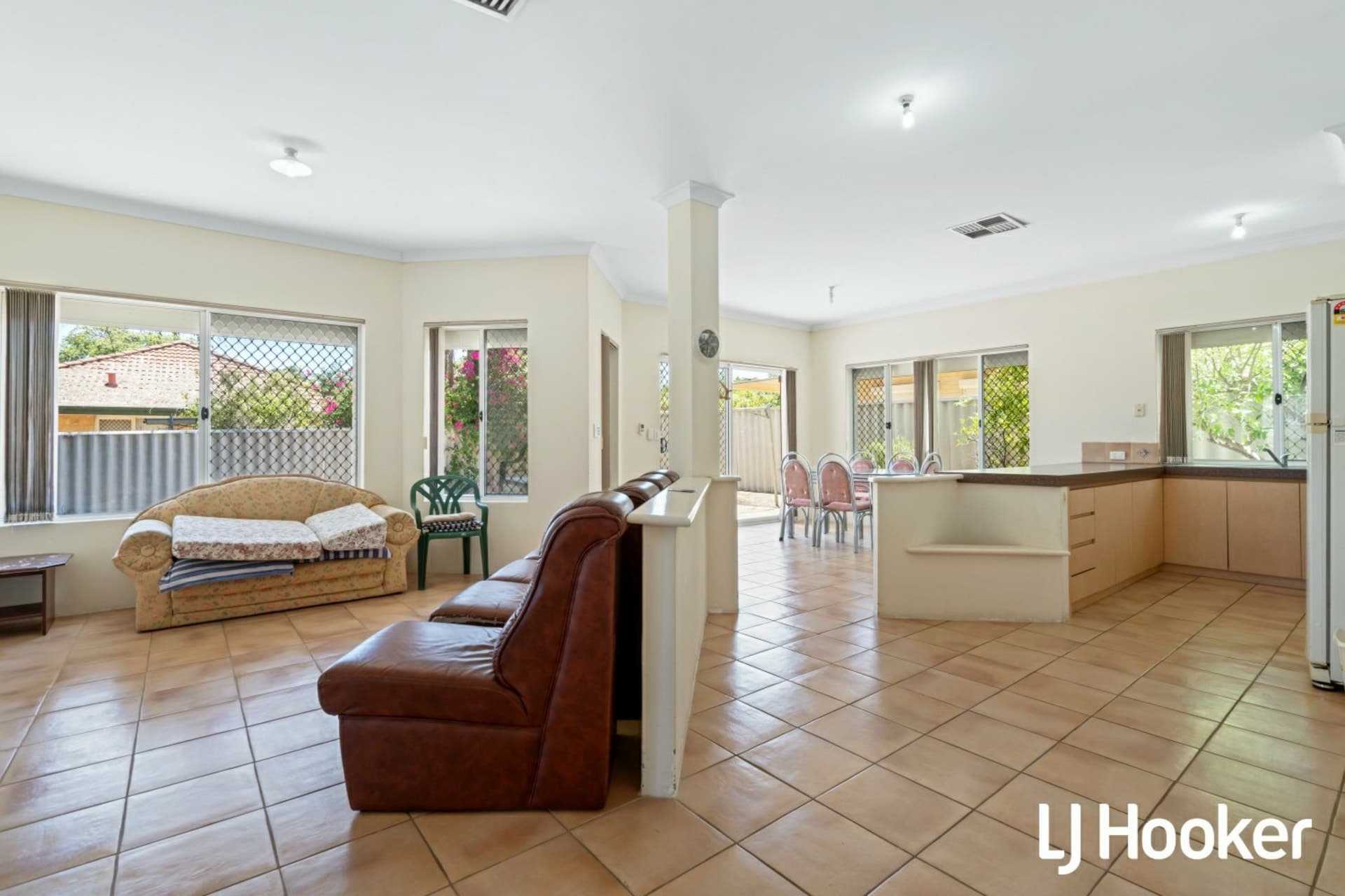 1 Harriet Place Cloverdale WA, Cloverdale - Thumbnail 3