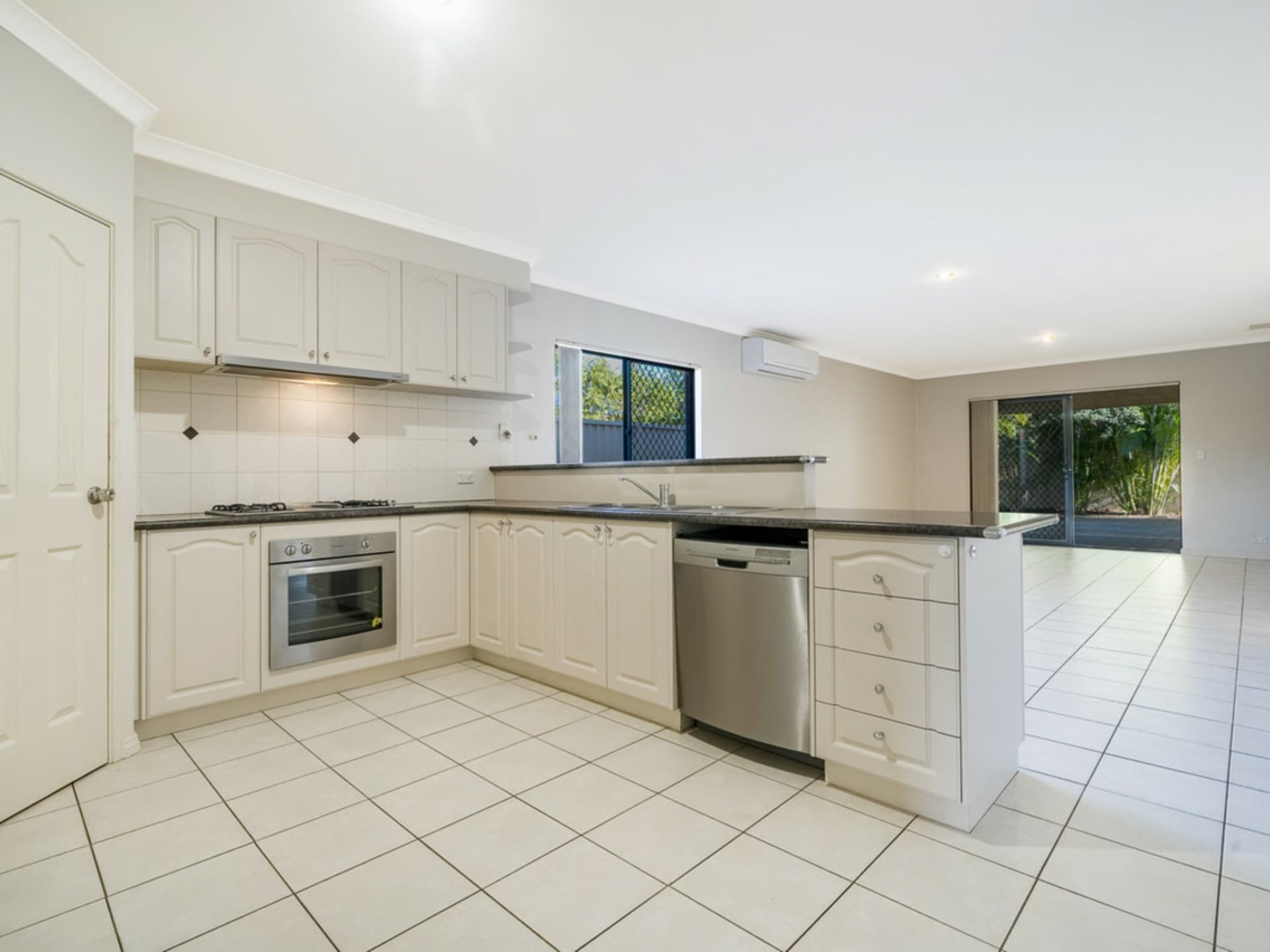 297 Fulham Street Cloverdale WA, Cloverdale - Thumbnail 5