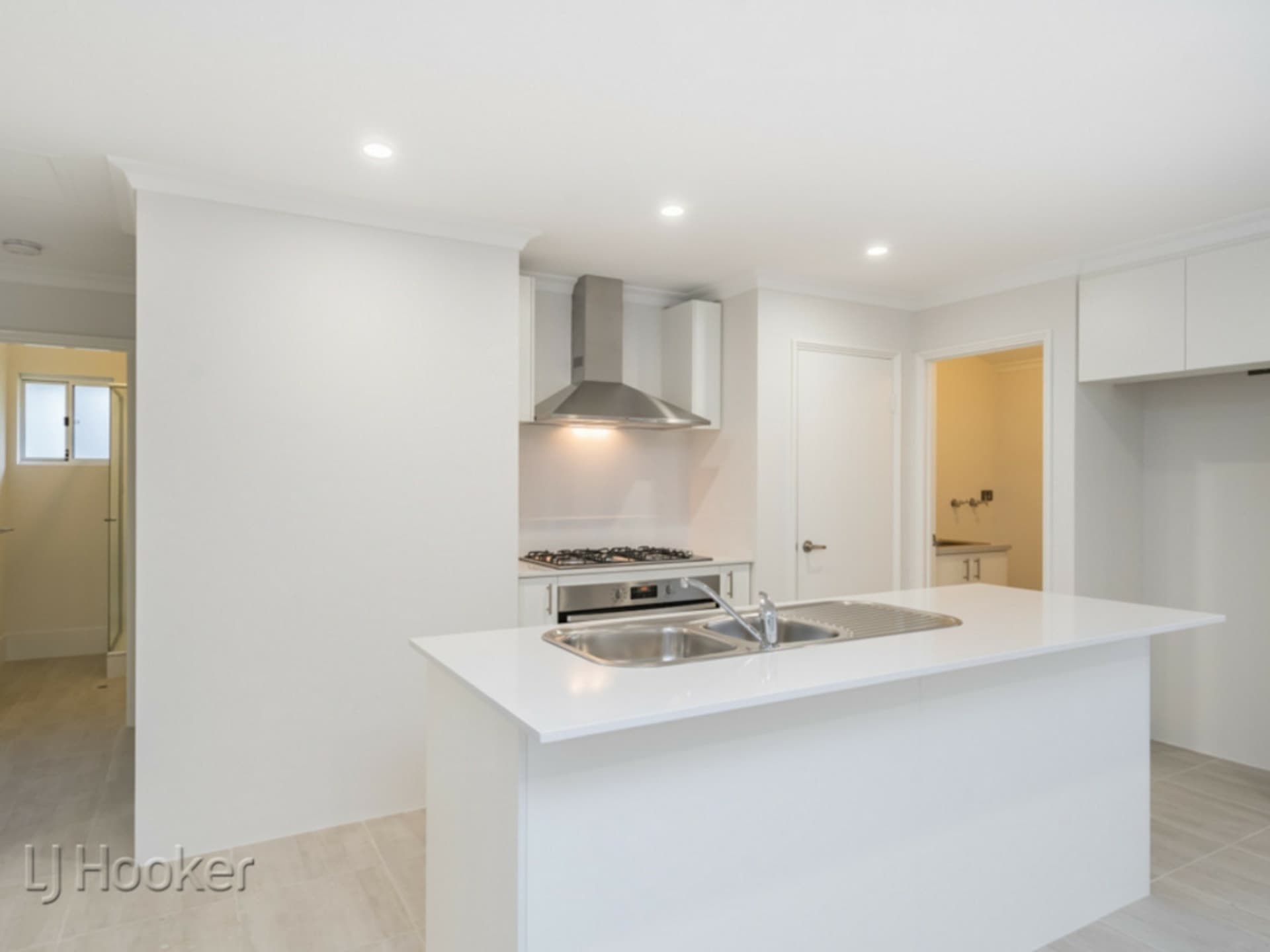 1/293 Keymer Street Cloverdale WA, Cloverdale - Thumbnail 2