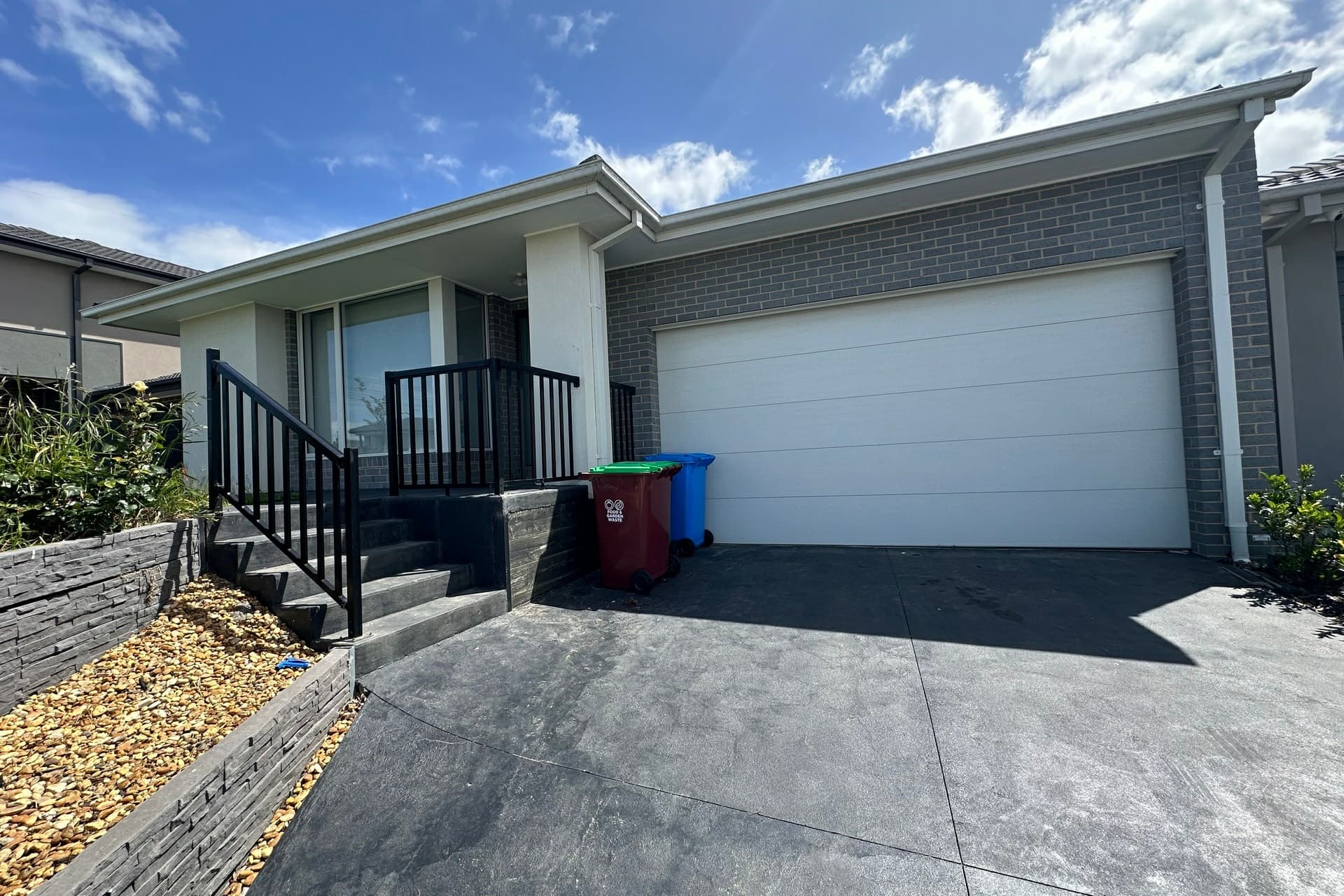 32 Vermillion Drive Clyde VIC, Clyde North - Thumbnail 3