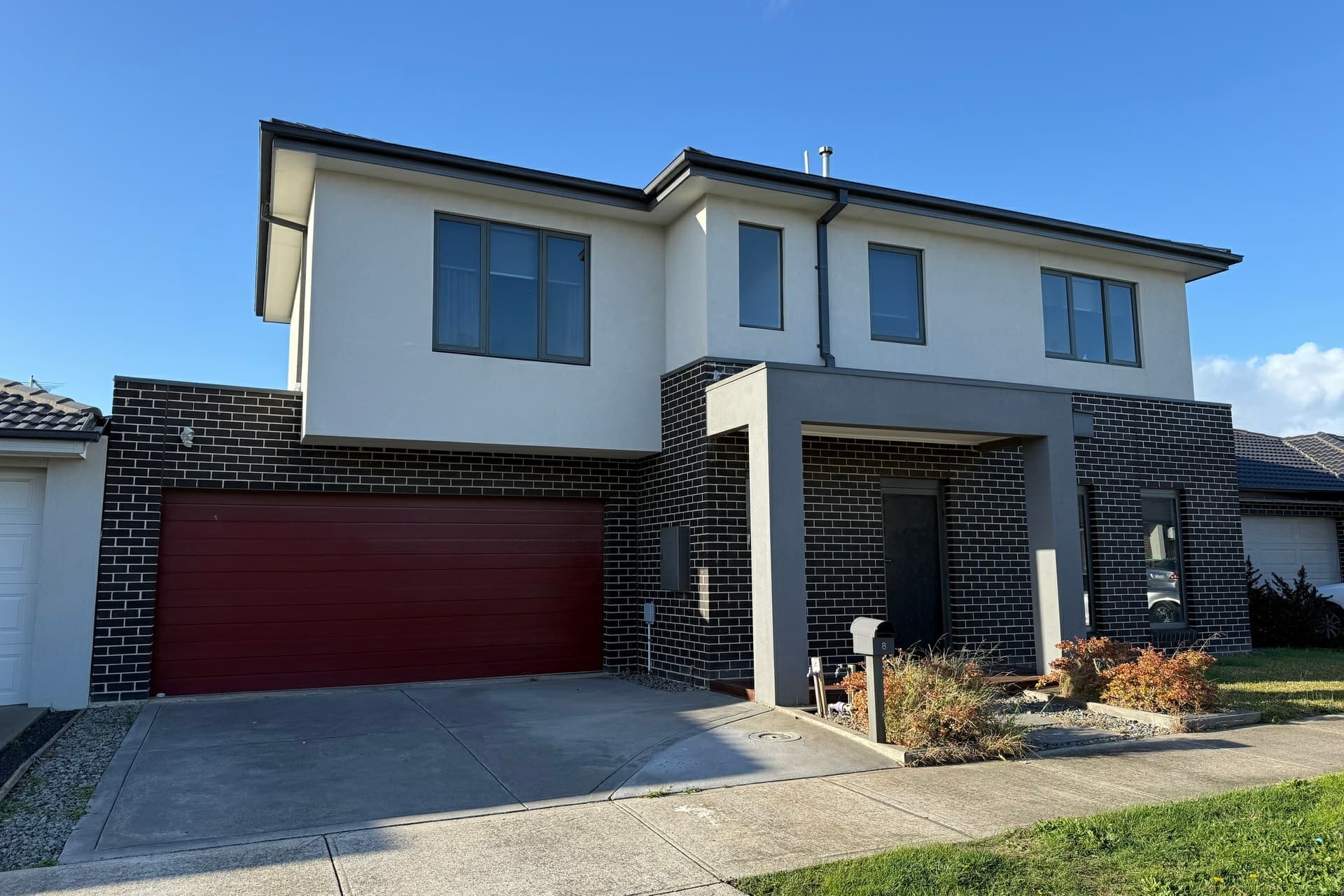 8 Stonemason Road Clyde North VIC, Clyde North - Thumbnail 2