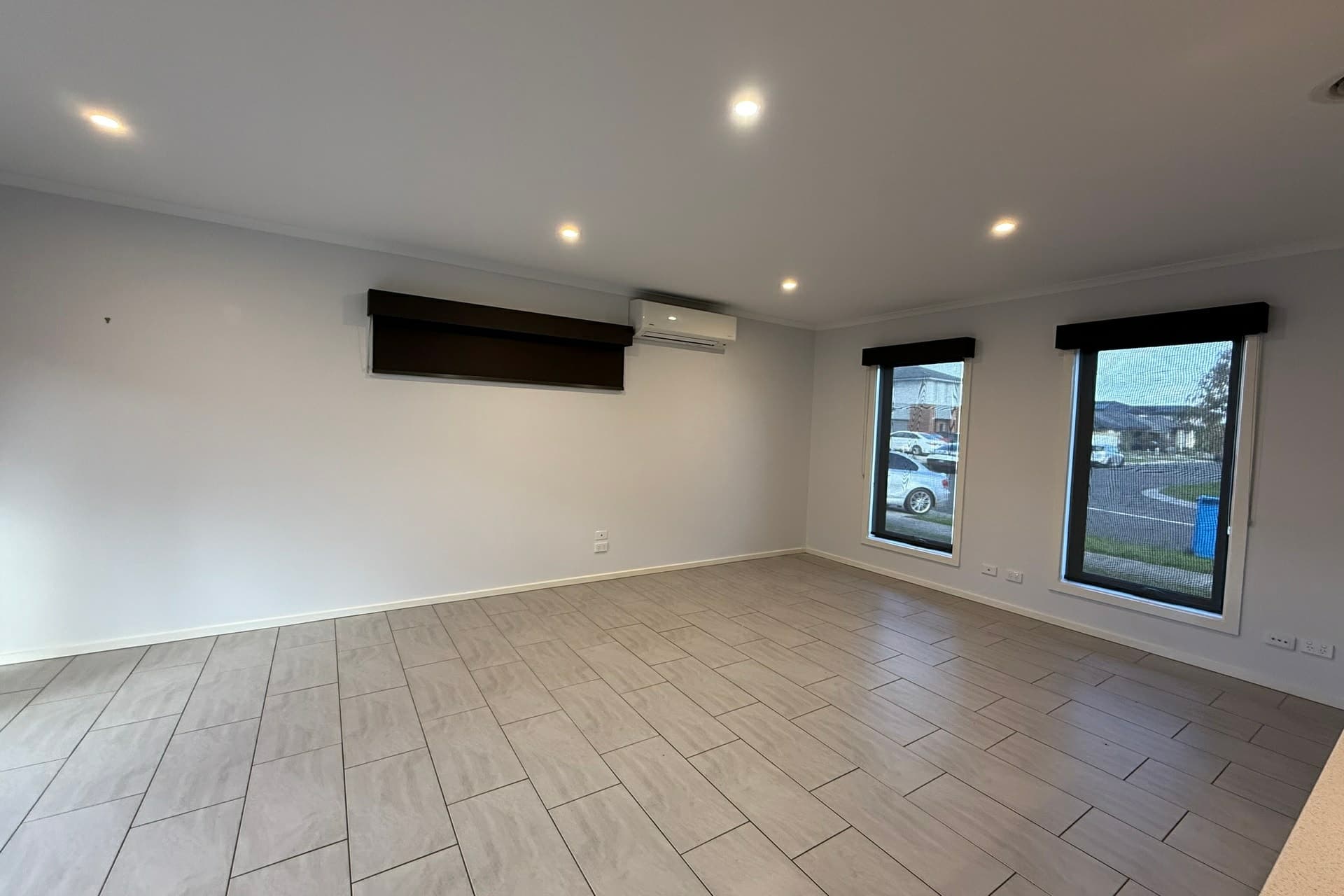 8 Stonemason Road Clyde North VIC, Clyde North - Thumbnail 6