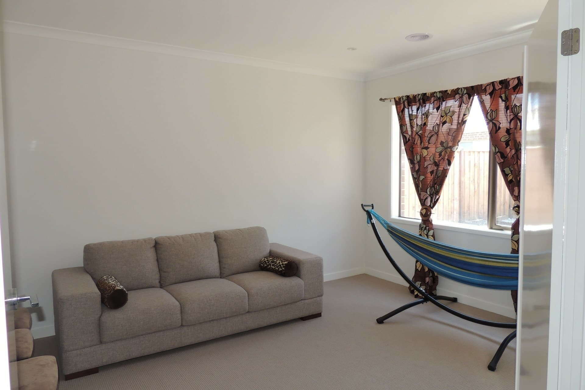 10 Sikes Road Clyde North VIC, Clyde North - Thumbnail 8