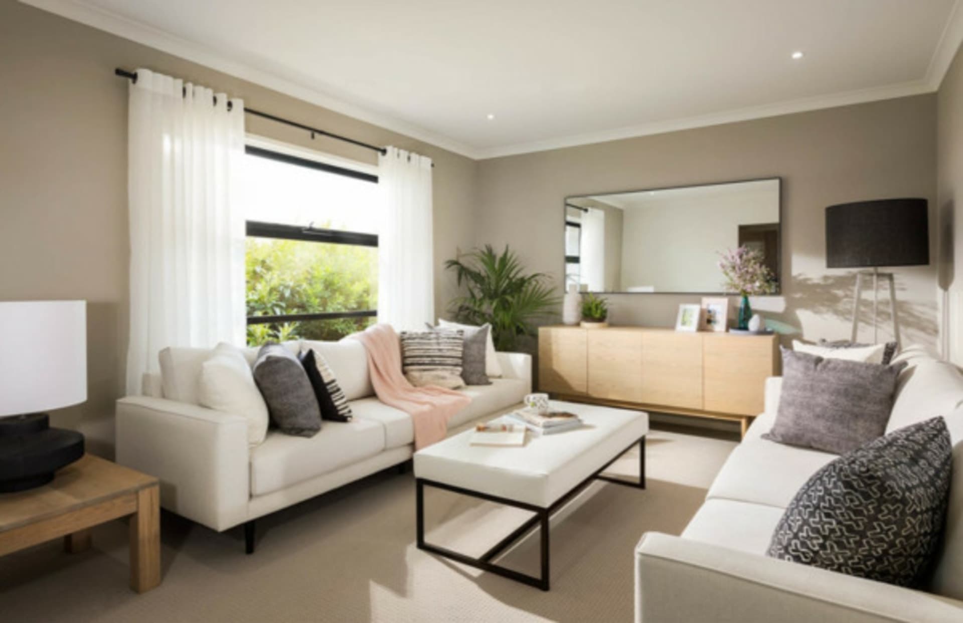 8 Tallrush Street Clyde North VIC, Clyde North - Thumbnail 4