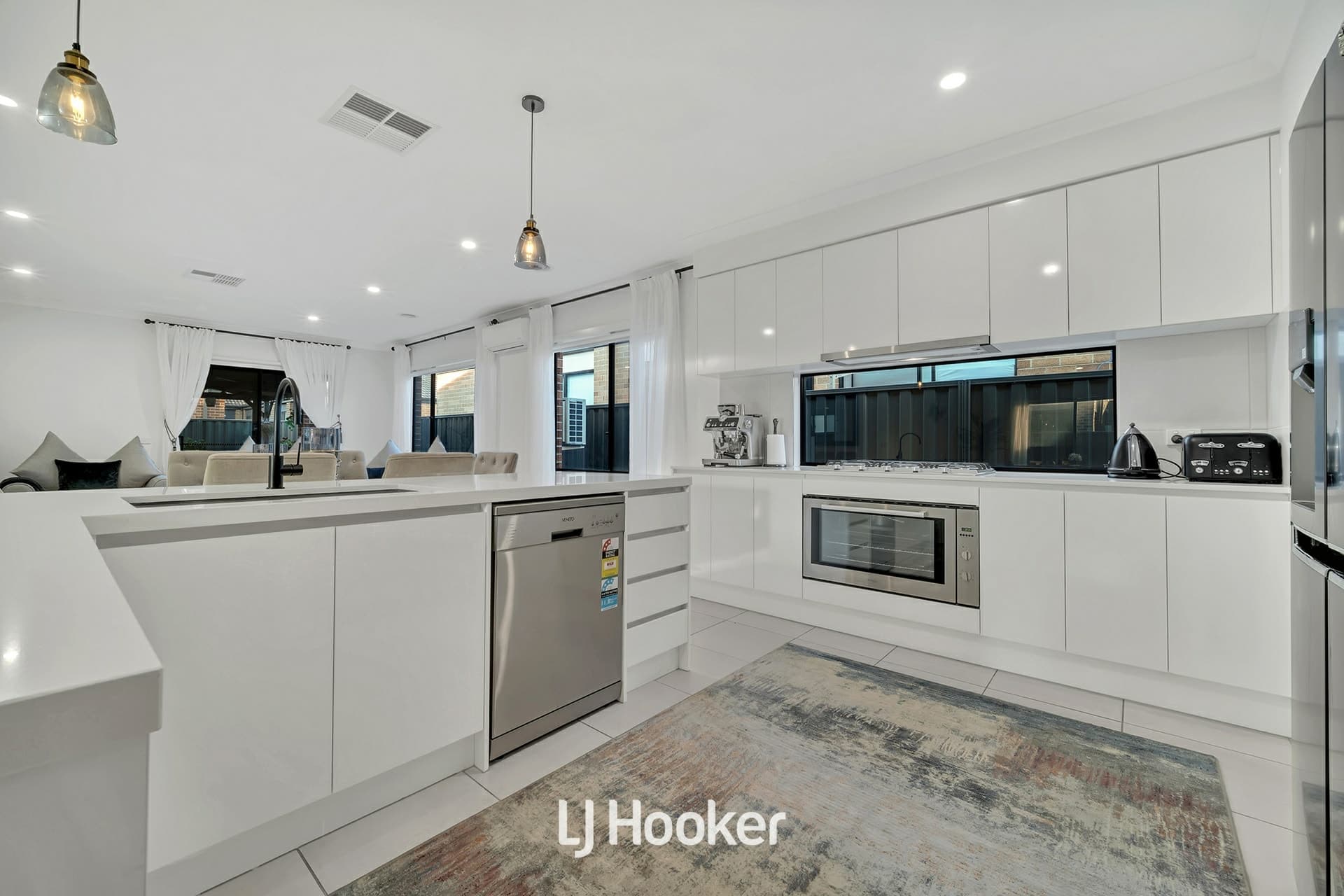 3 Milka Avenue Clyde North VIC, Clyde North - Thumbnail 6