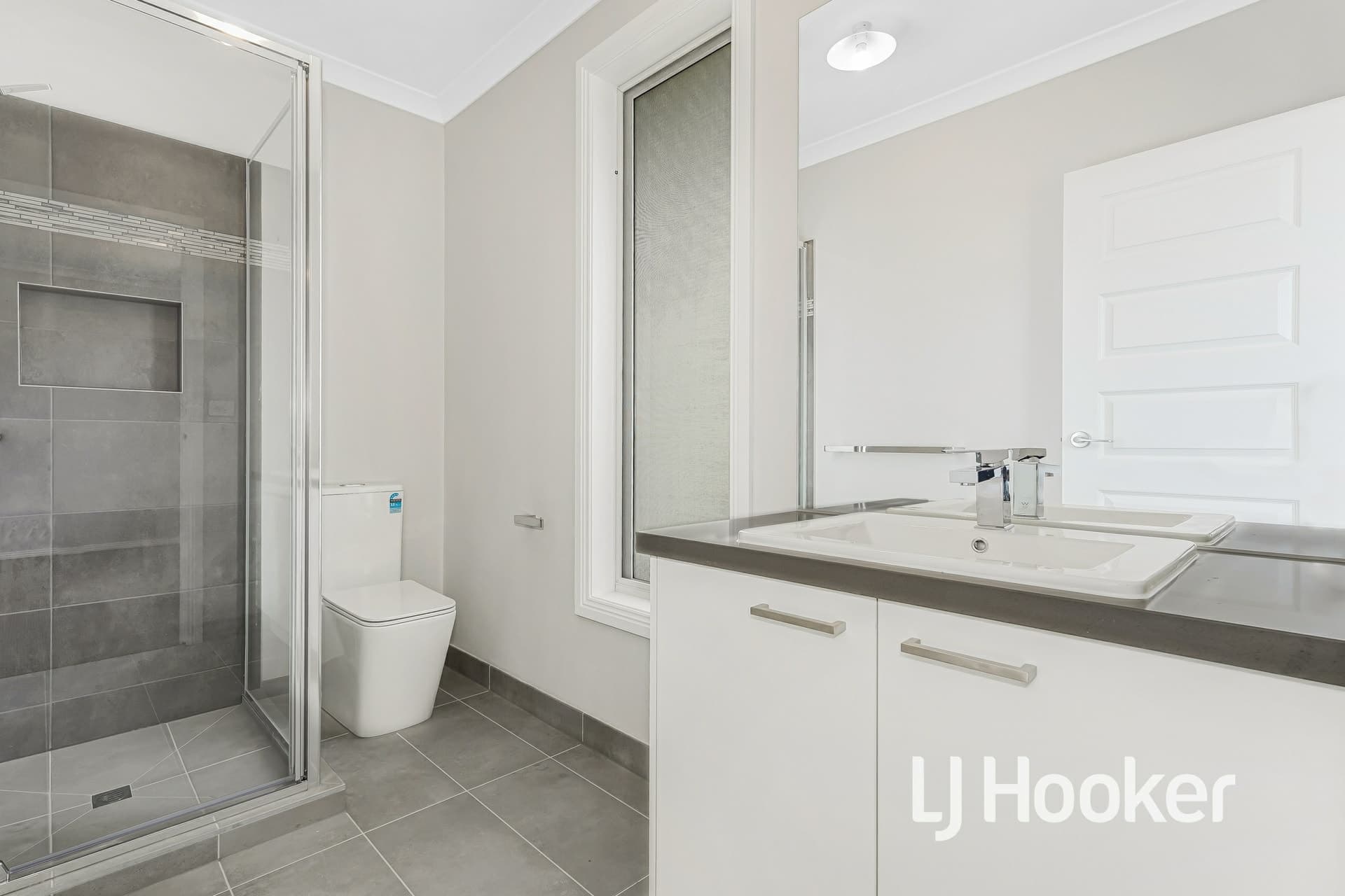 34 Kenana Street Clyde North VIC, Clyde North - Thumbnail 8