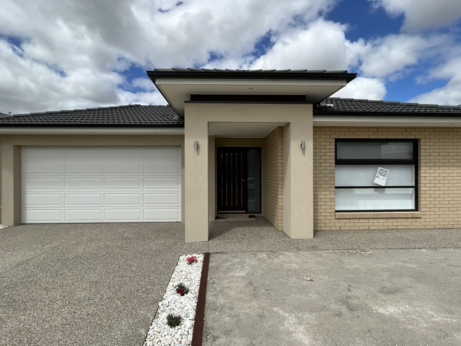 11 Diversity Road Clyde North VIC, Clyde North - Thumbnail 2