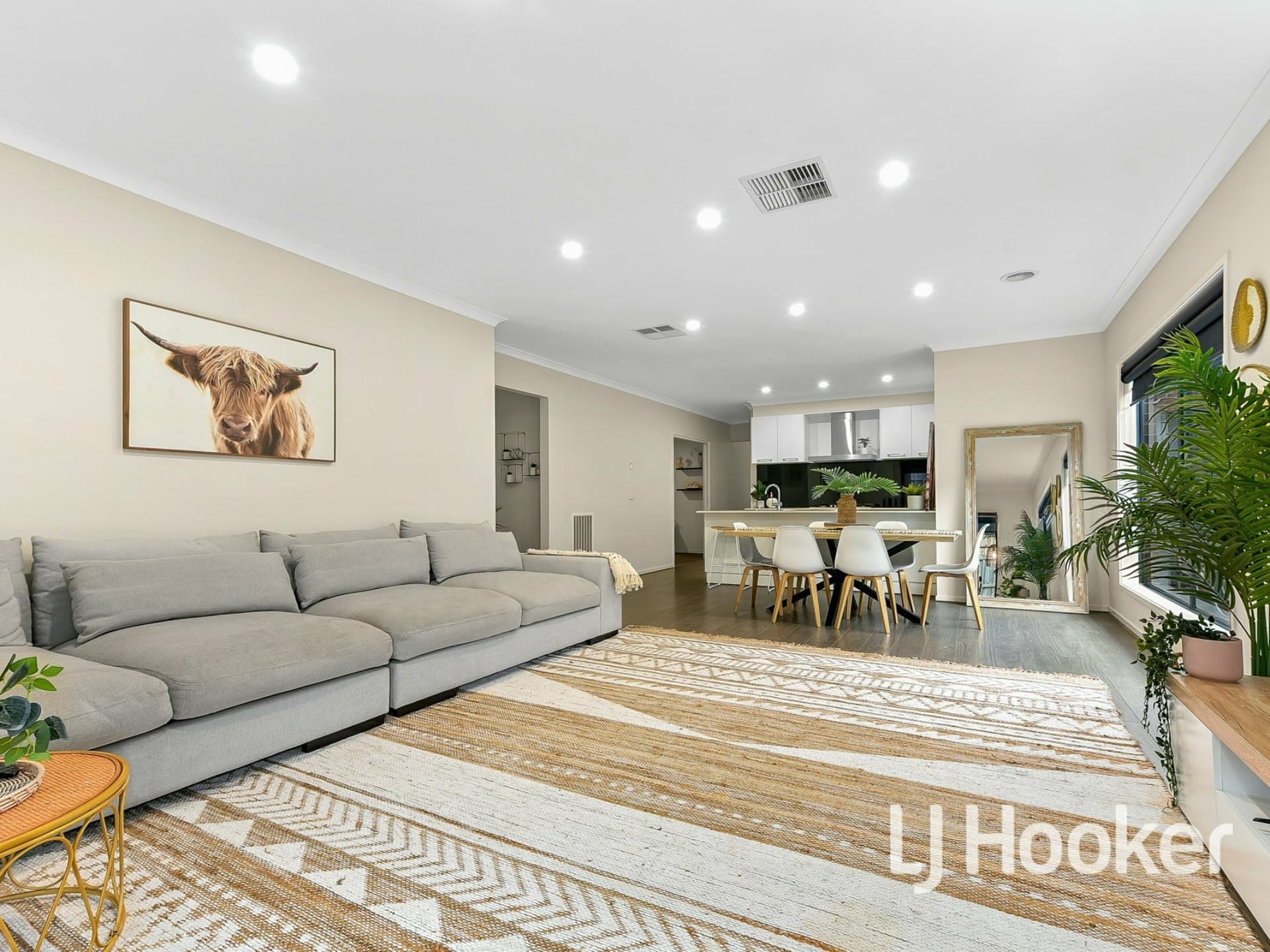 14 Aspire Avenue Clyde North VIC, Clyde North - Thumbnail 7