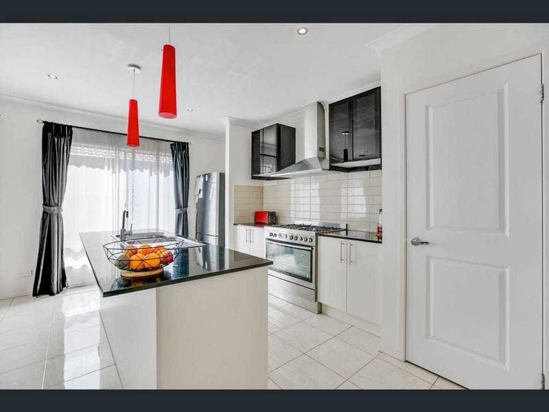 76 Glenelg Street Clyde North VIC, Clyde North - Thumbnail 7
