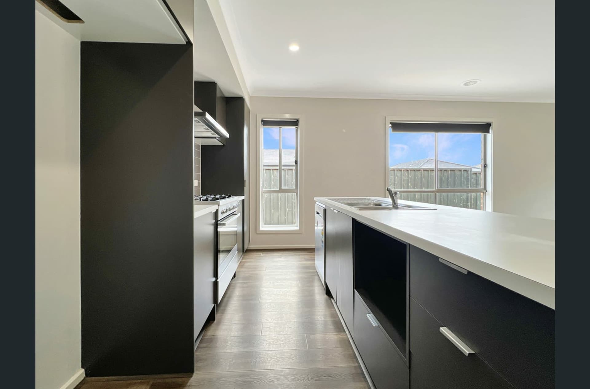 28 Adelong Boulevard Cobblebank VIC, Cobblebank - Thumbnail 5