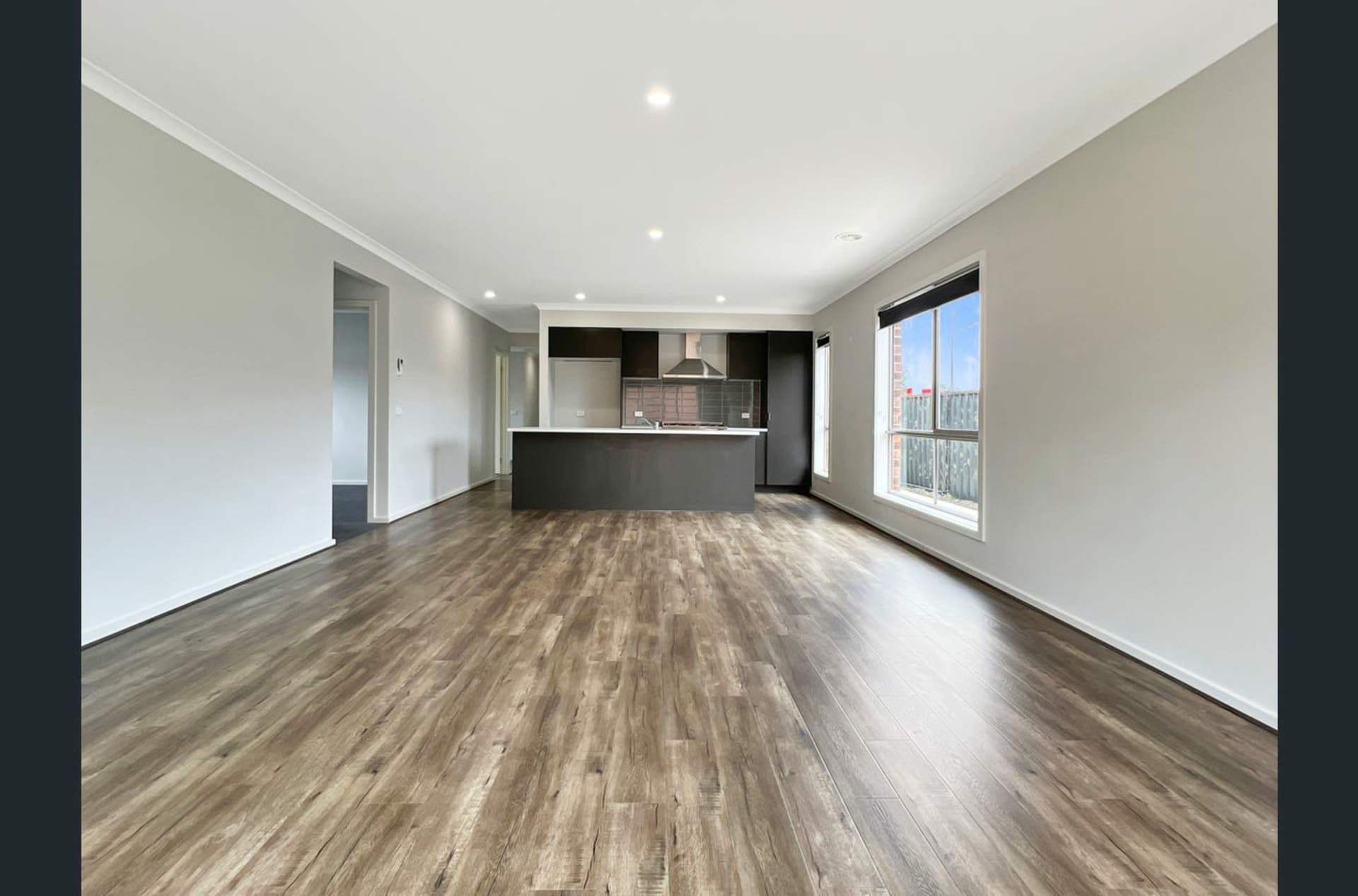 28 Adelong Boulevard Cobblebank VIC, Cobblebank - Thumbnail 6
