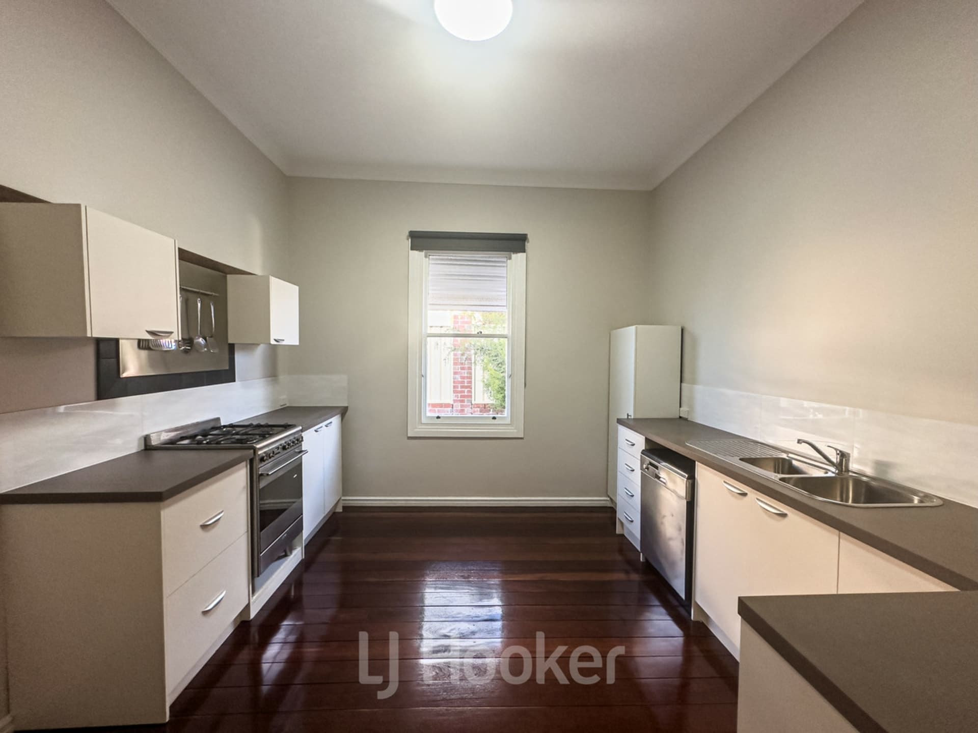 36 Coombes Street Collie WA, Collie - Thumbnail 4
