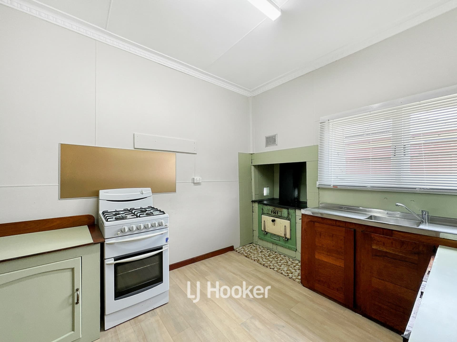 74 Wallsend Street Collie WA, Collie - Thumbnail 6