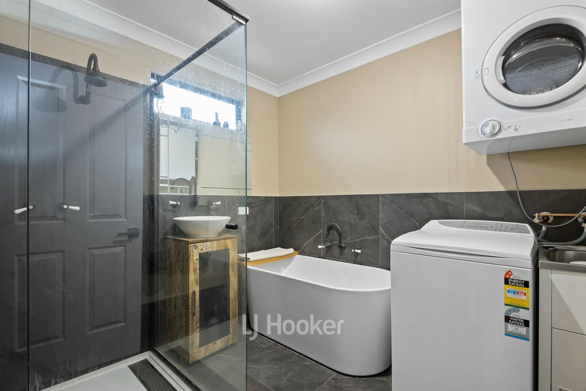 106 Atkinson Street North Collie WA, Collie - Thumbnail 4