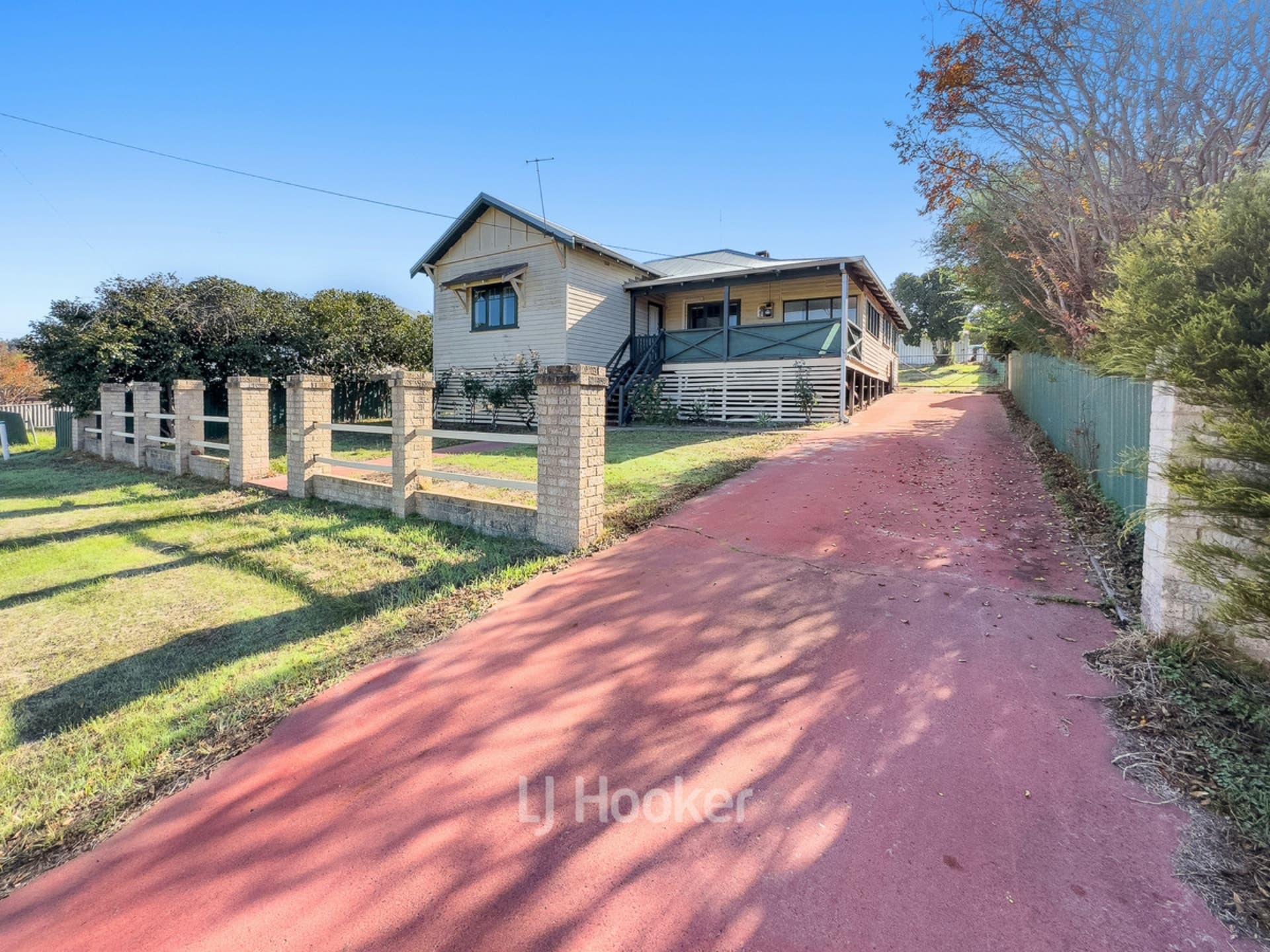 14 Bunbury Street Collie WA, Collie - Thumbnail 2
