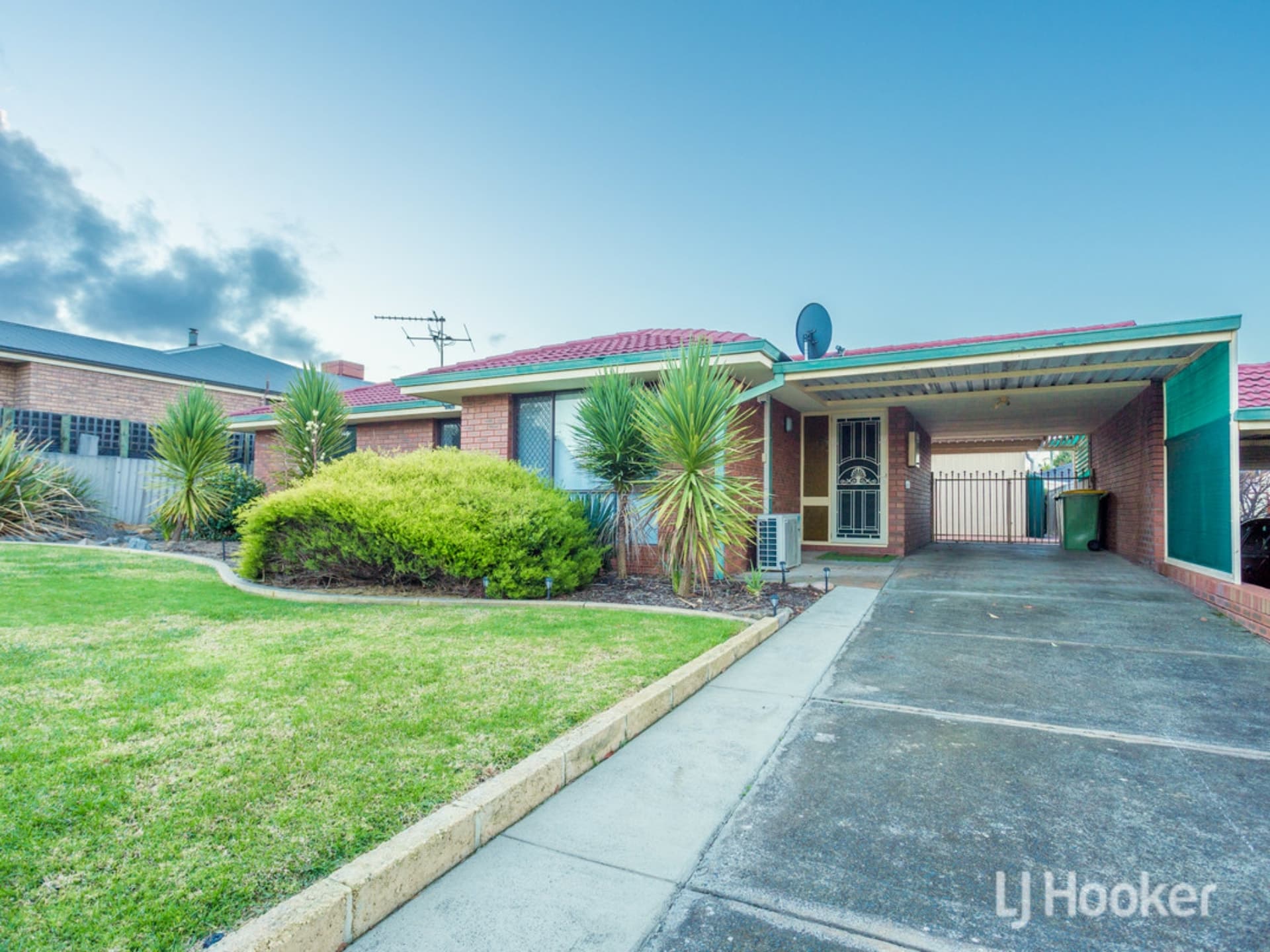32 McKinley Street Collie WA, Collie - Image 1