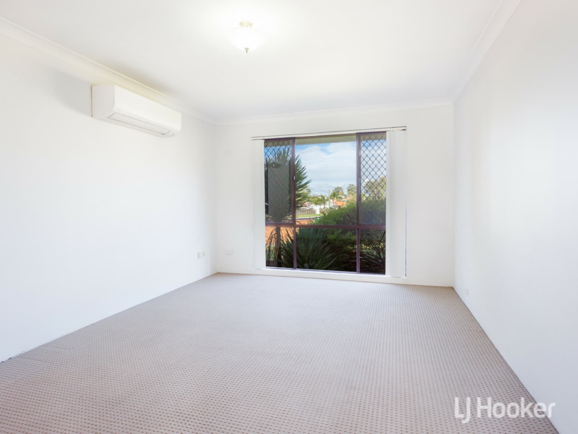 32 McKinley Street Collie WA, Collie - Thumbnail 3