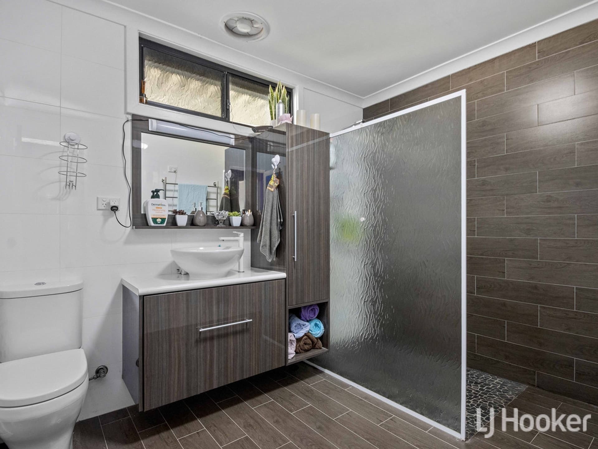 45 Swanstone Street Collie WA, Collie - Thumbnail 7