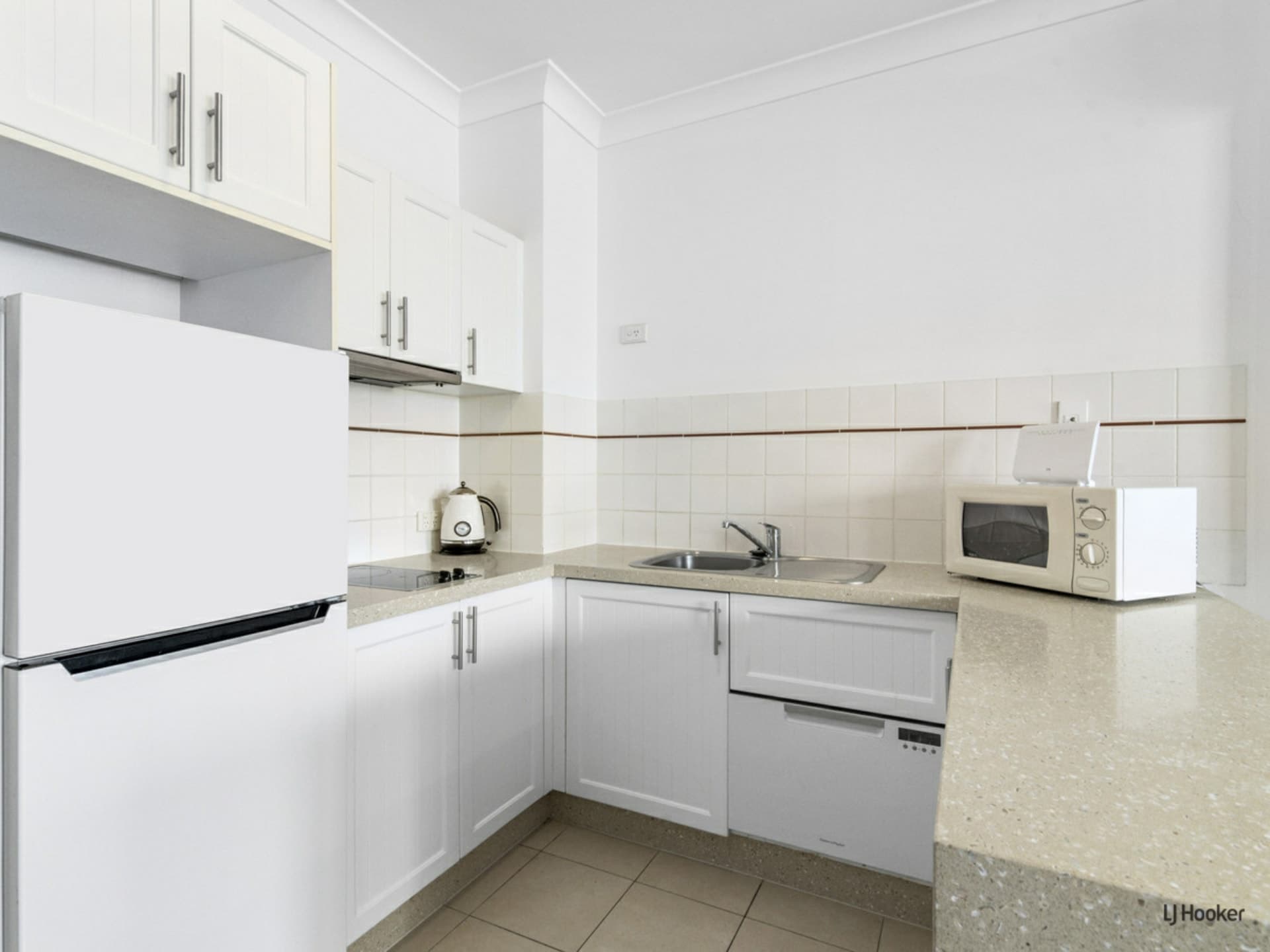 444/99 Griffith Street Coolangatta QLD, Coolangatta - Thumbnail 4