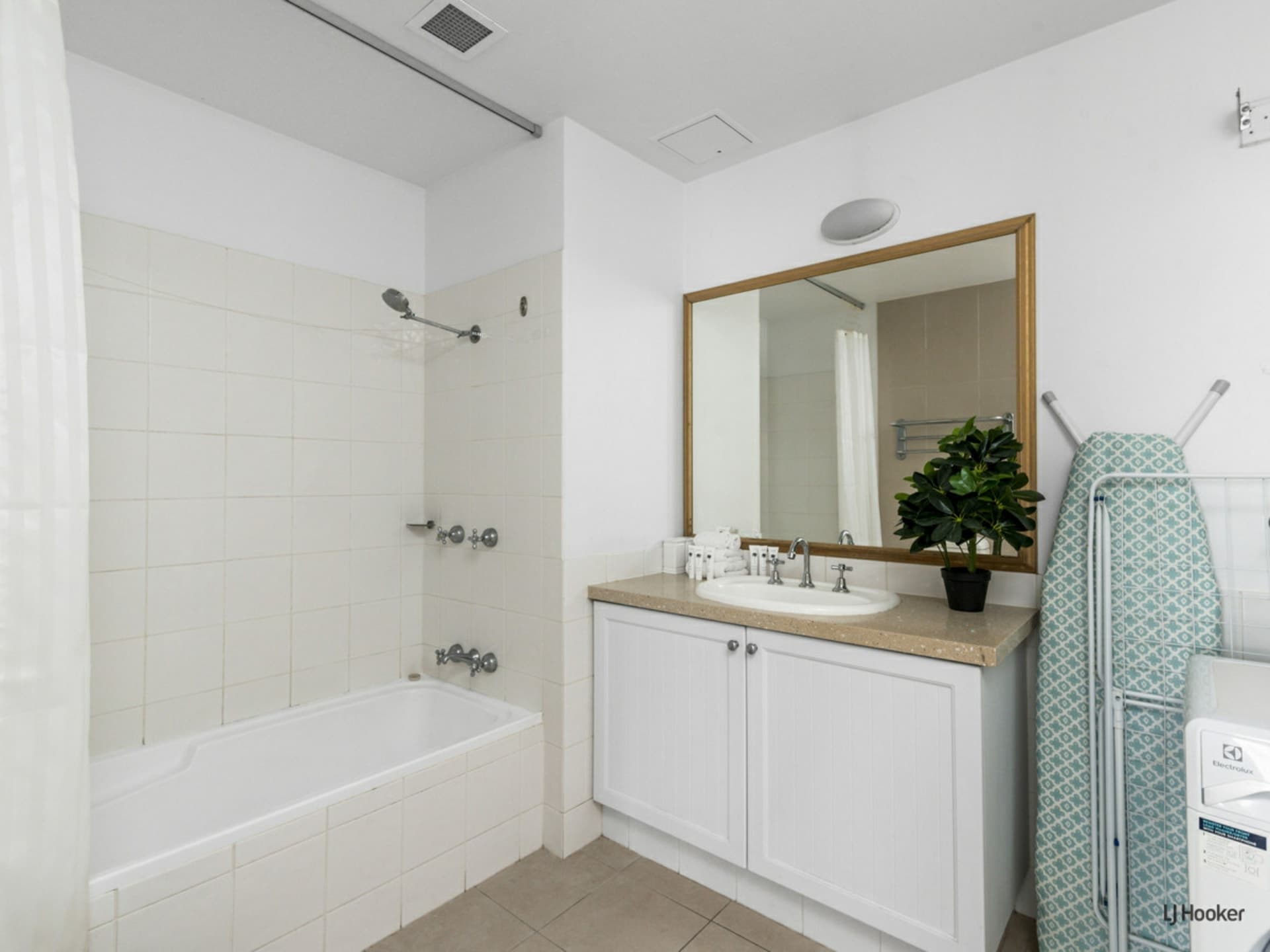 444/99 Griffith Street Coolangatta QLD, Coolangatta - Thumbnail 6