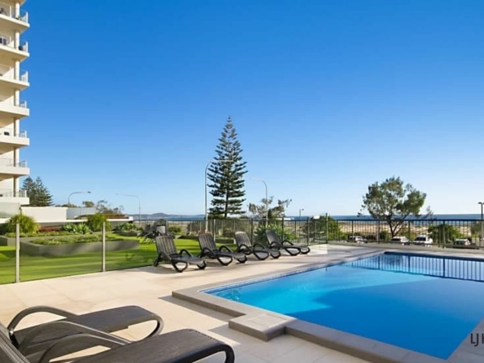 20/32, Coolangatta - Thumbnail 7