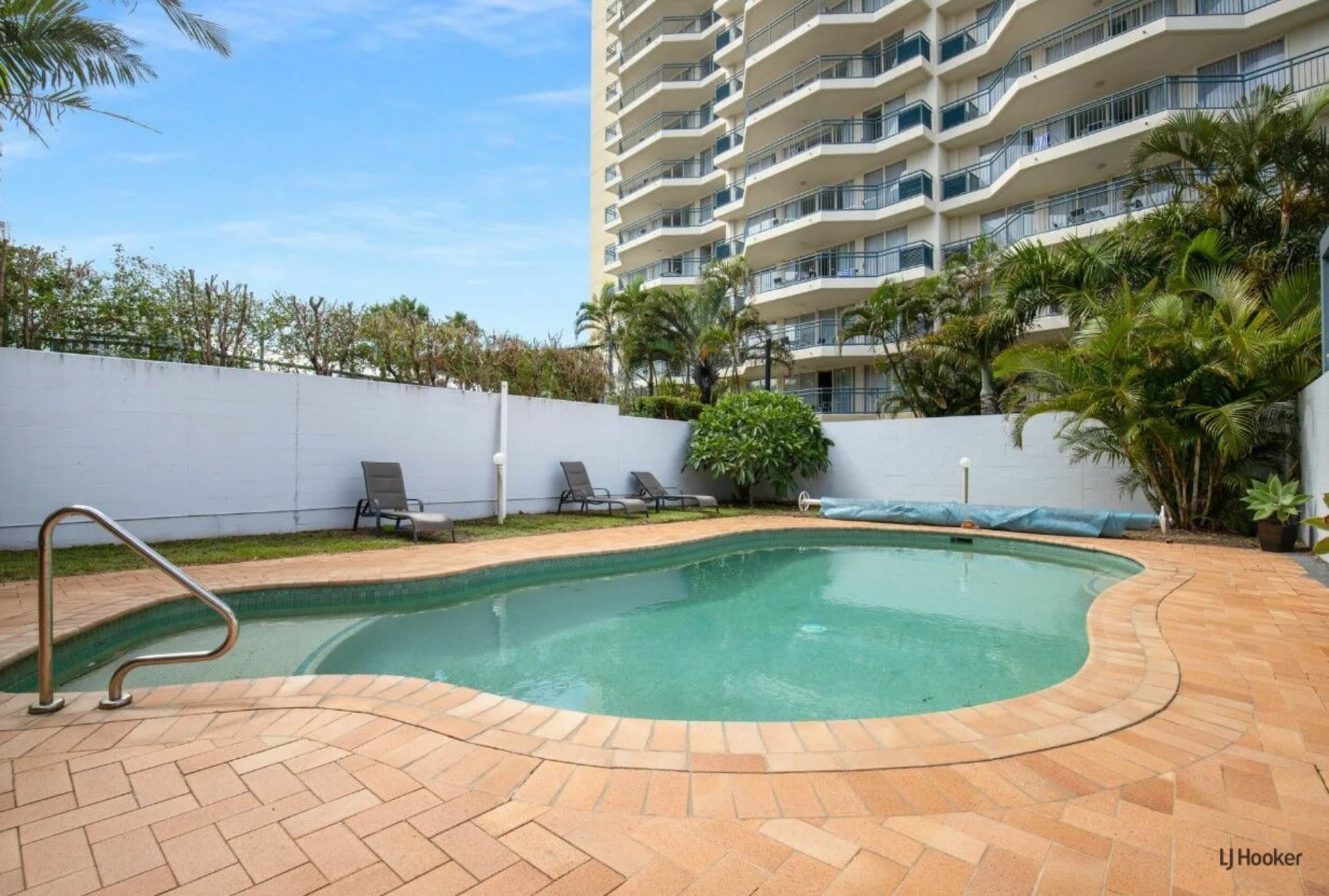 10/12, Coolangatta - Thumbnail 7