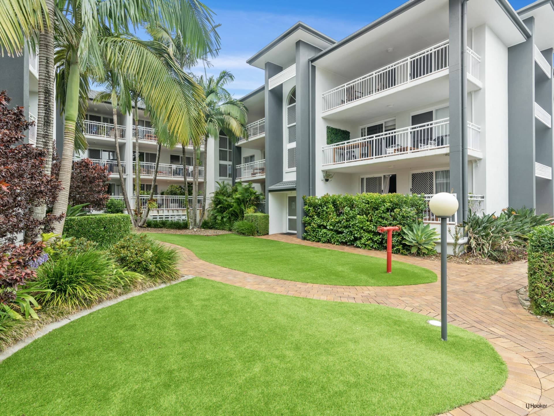 13/14 Douglas Street Coolangatta QLD, Coolangatta - Thumbnail 3